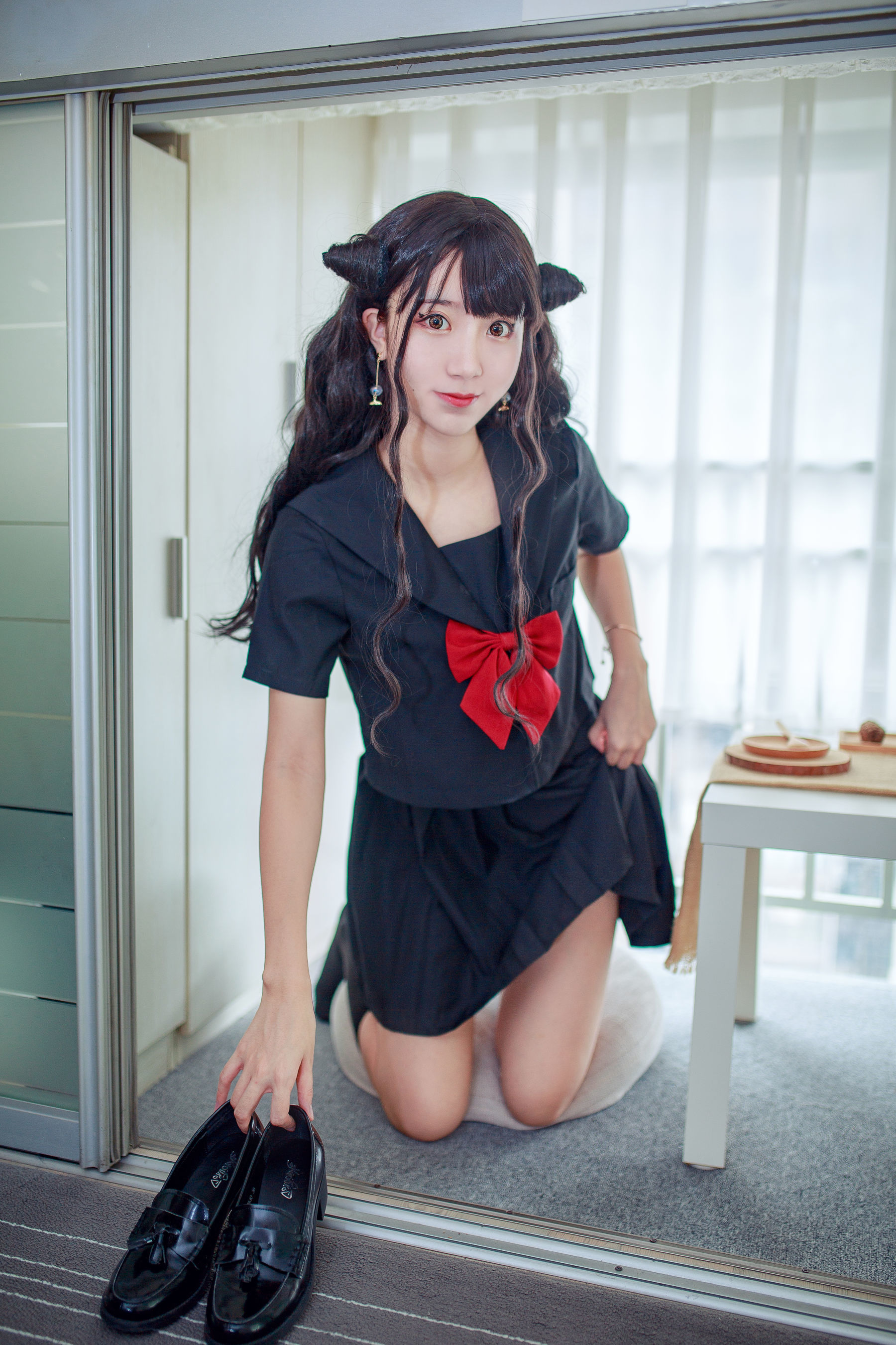 [萝莉COS] 黑川 – 小恶魔JK [32P]