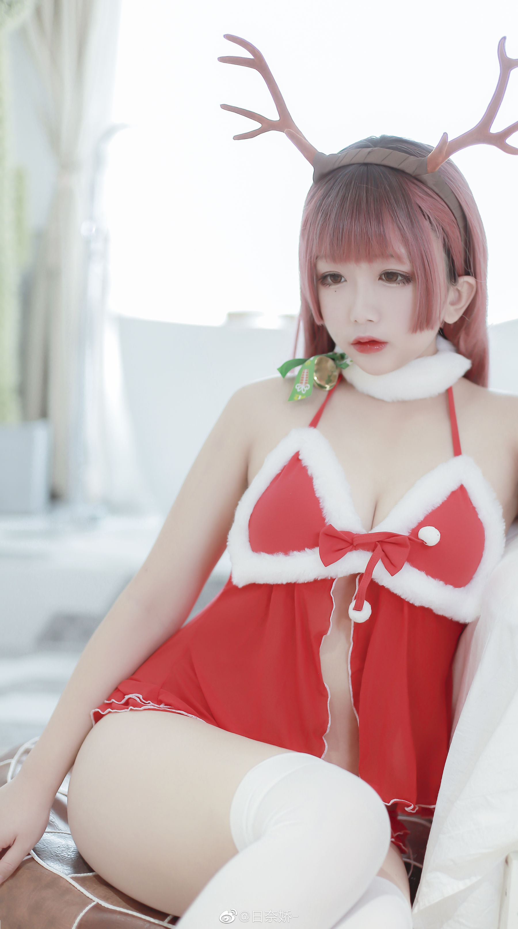 日奈娇 – 圣诞节 [11P]