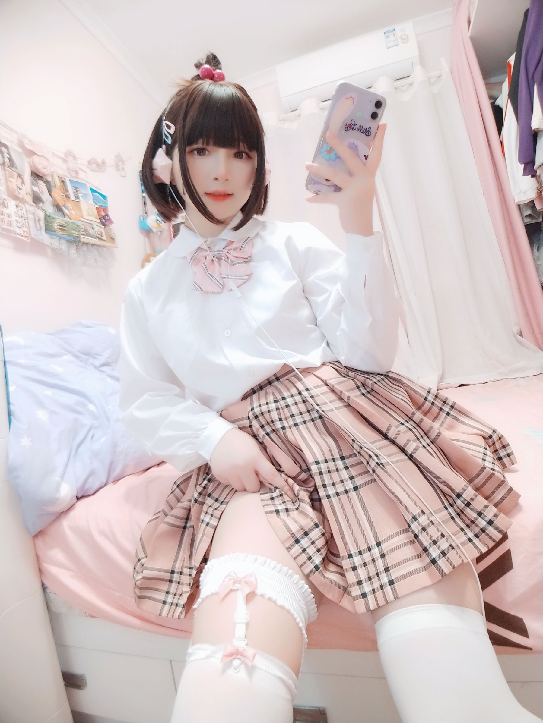 二次元美女古川kagura – 白丝JK [41P]