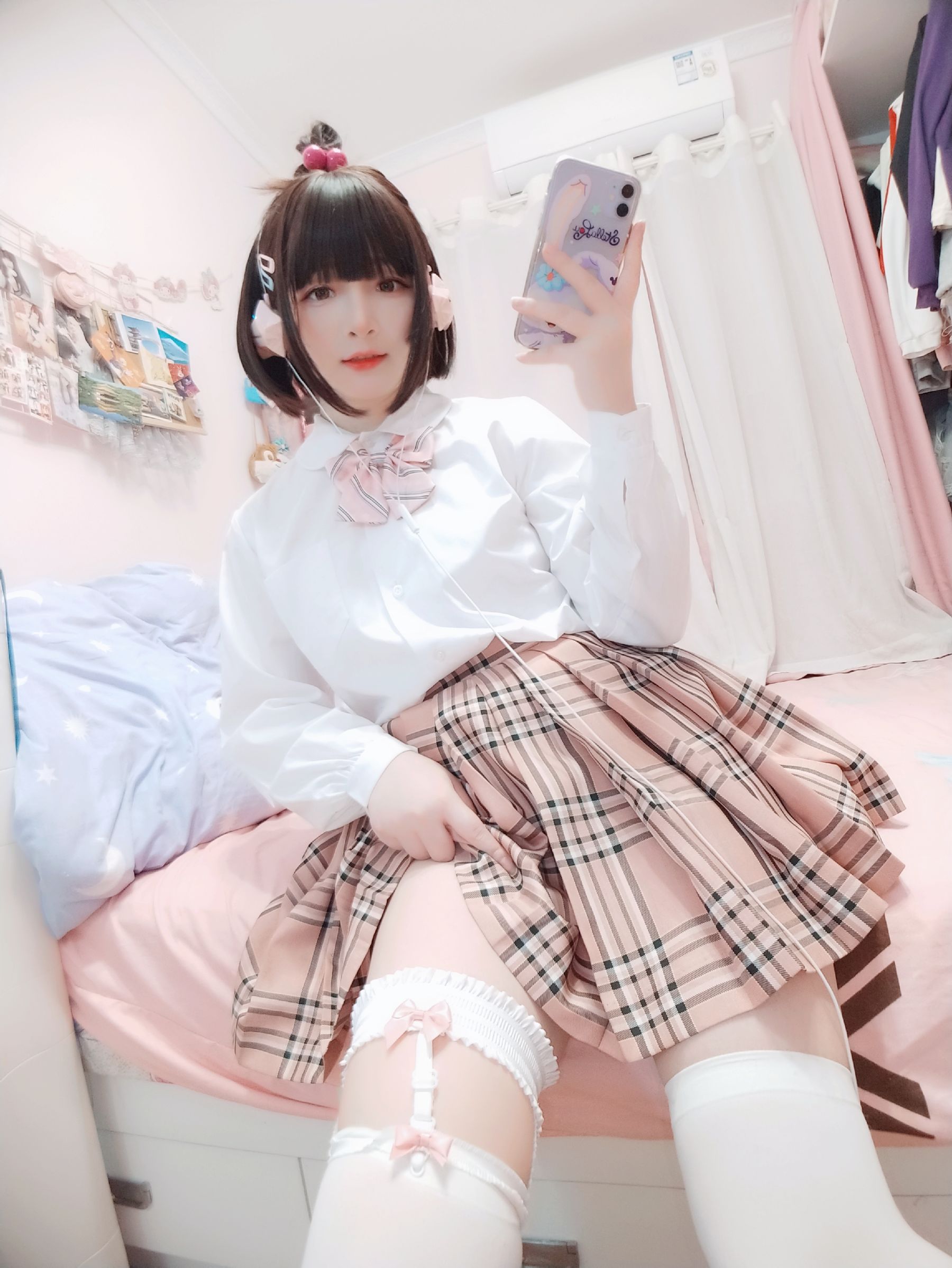 二次元美女古川kagura – 白丝JK [41P]