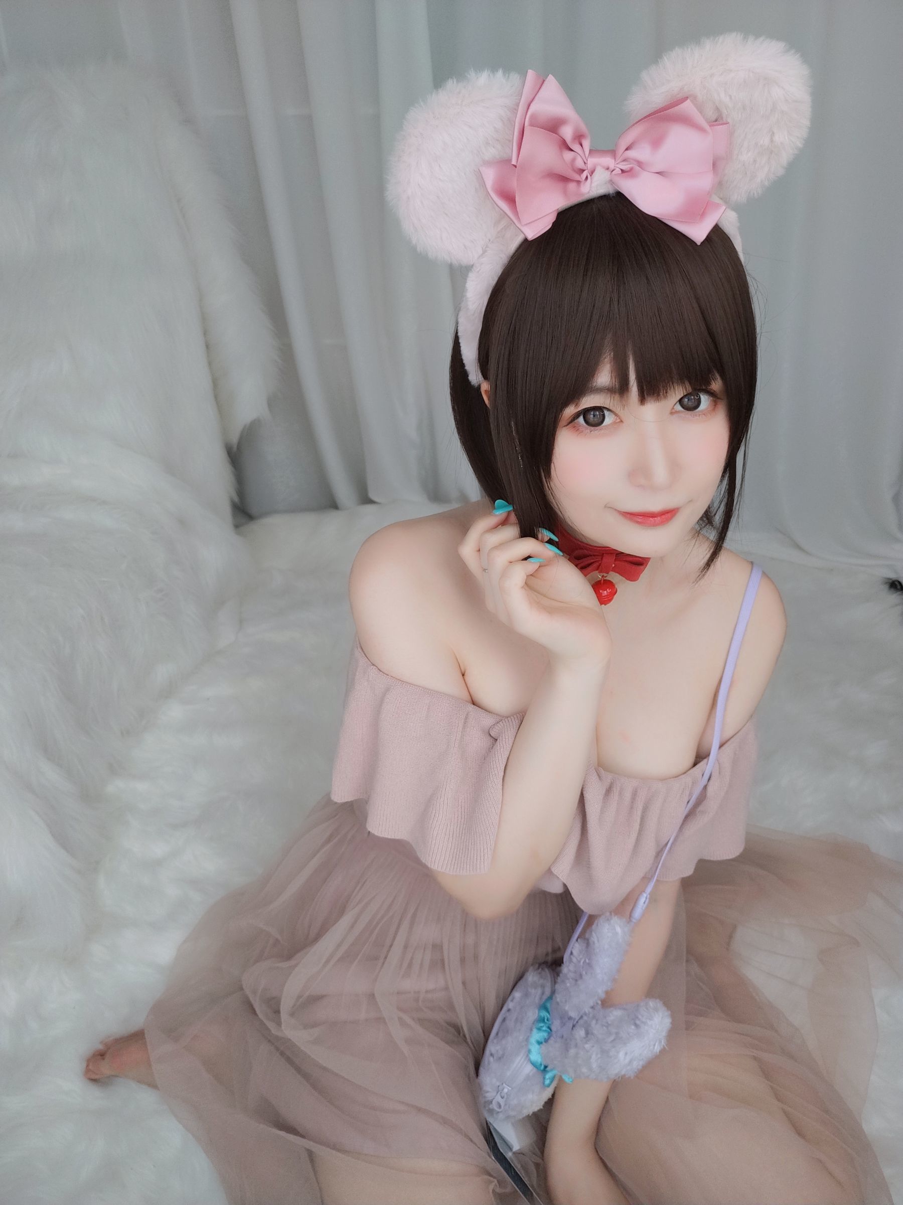 Coser小姐姐白银 – 小猪佩奇 [78P]