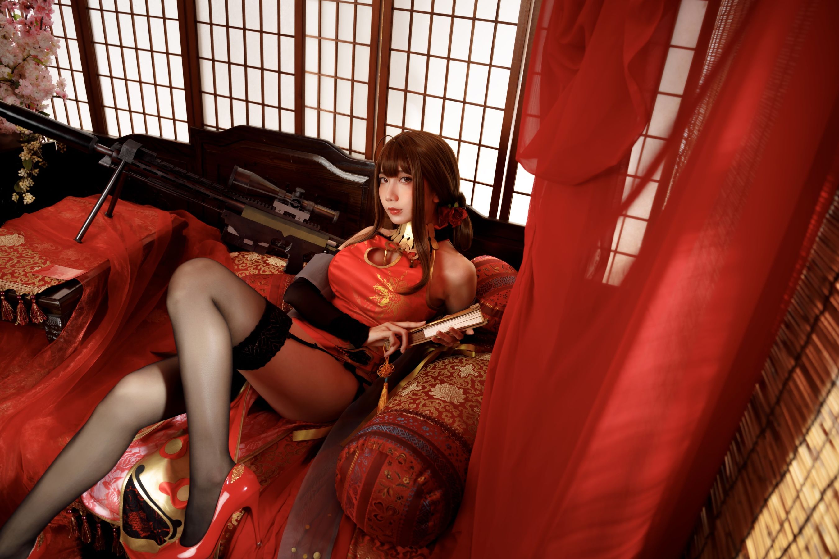 [Cosplay写真] 萌娘迷失人形QUQ – 少女前线 [25P]