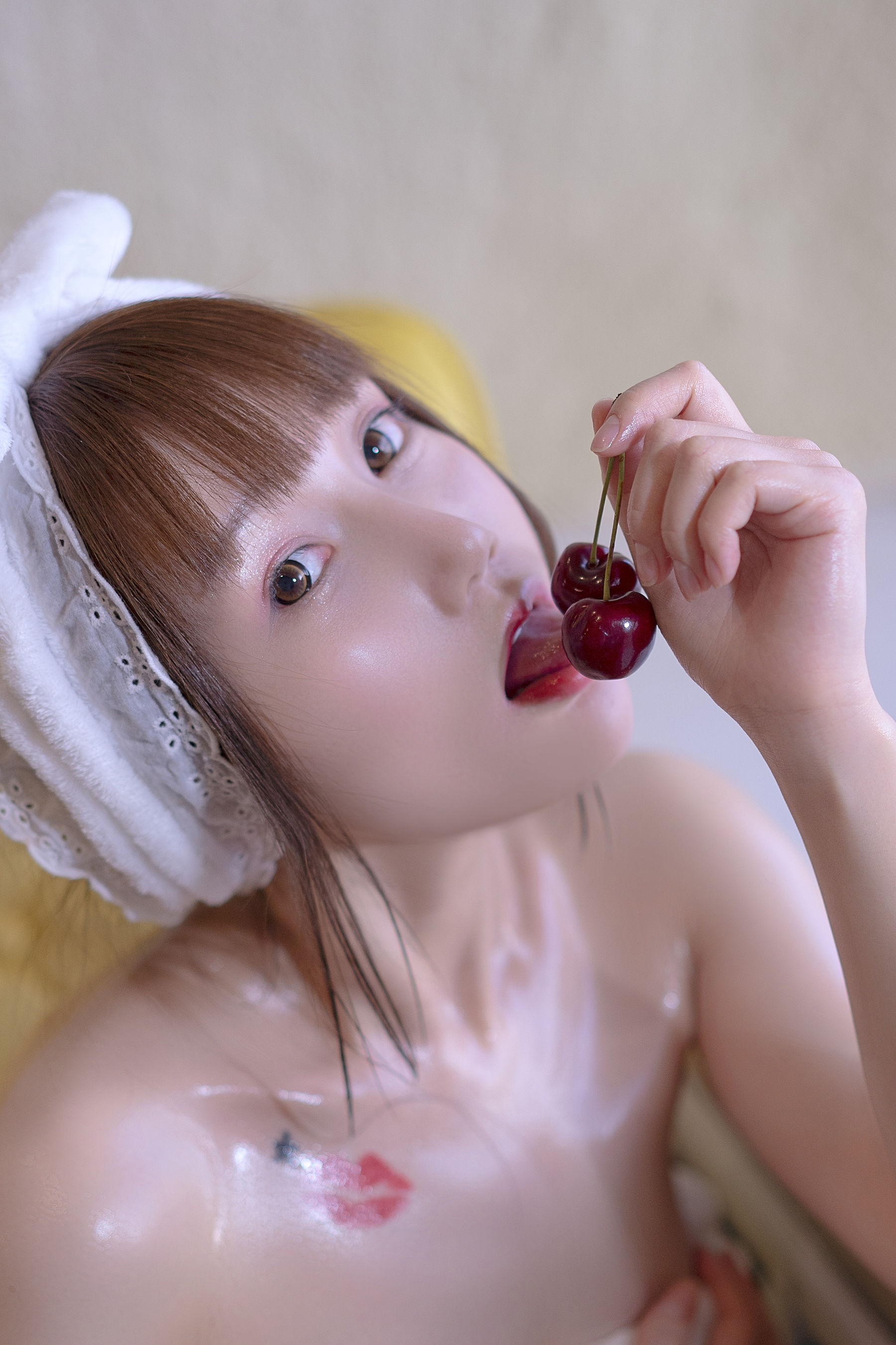 COS少女星野咪兔 – 春日气泡 [25P]