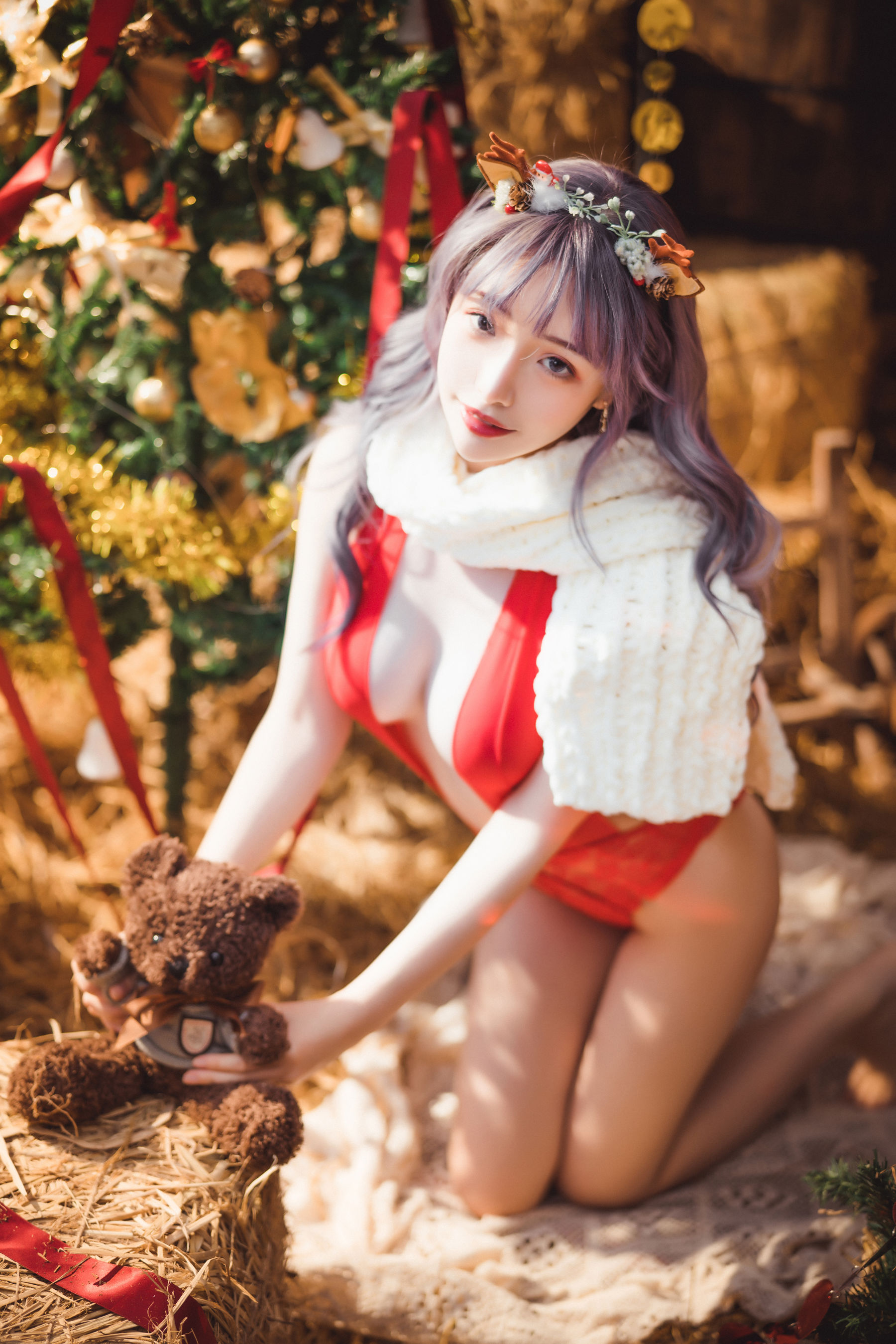 动漫博主雯妹 – 2020圣诞 [30P]