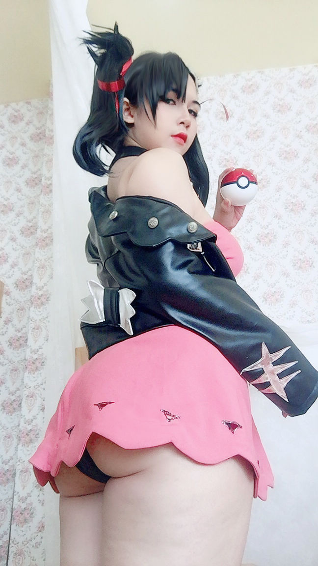 Uy Uy – Adult Marnie [33P]