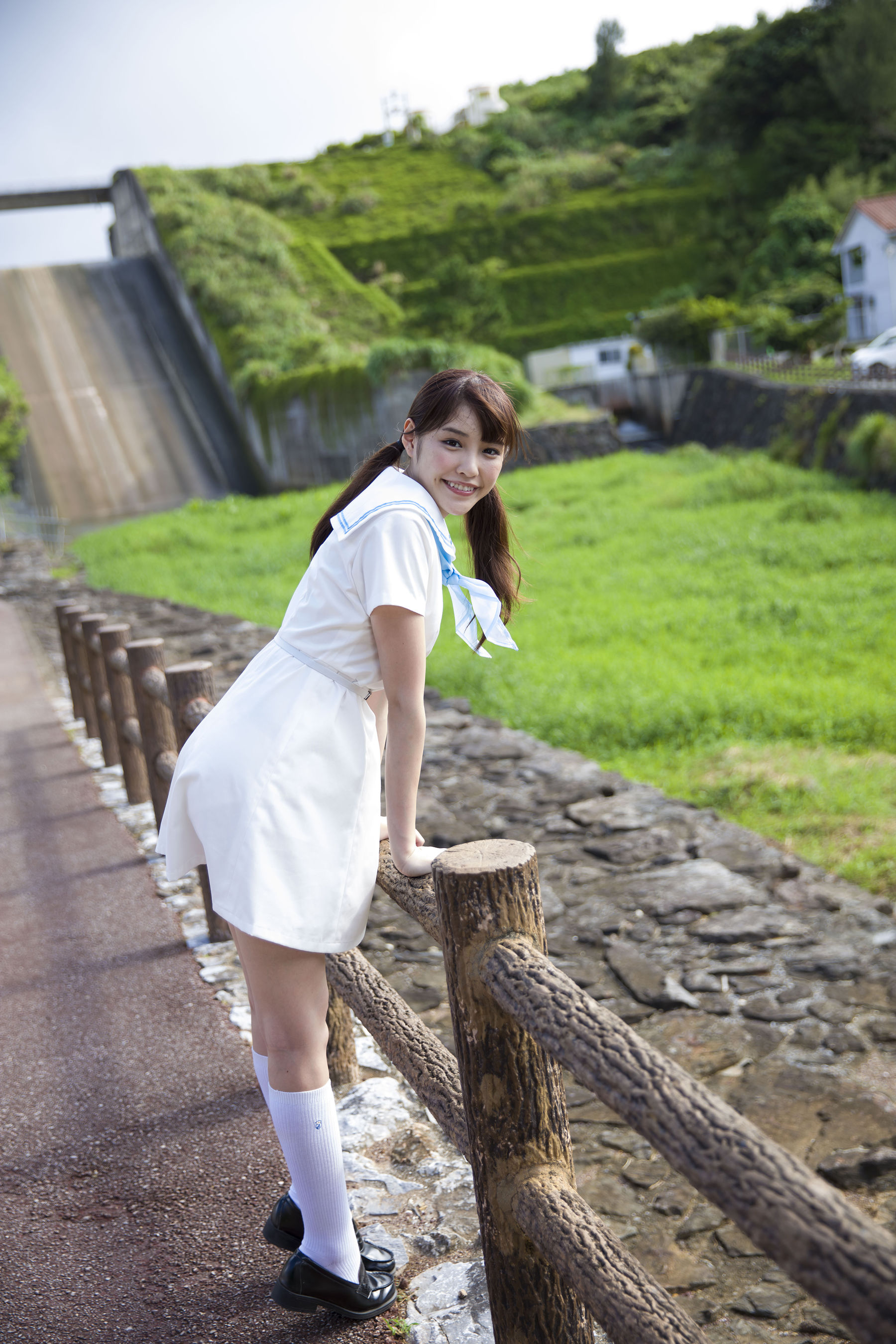 Arina Hashimoto 橋本ありな『Only One』 [65P]