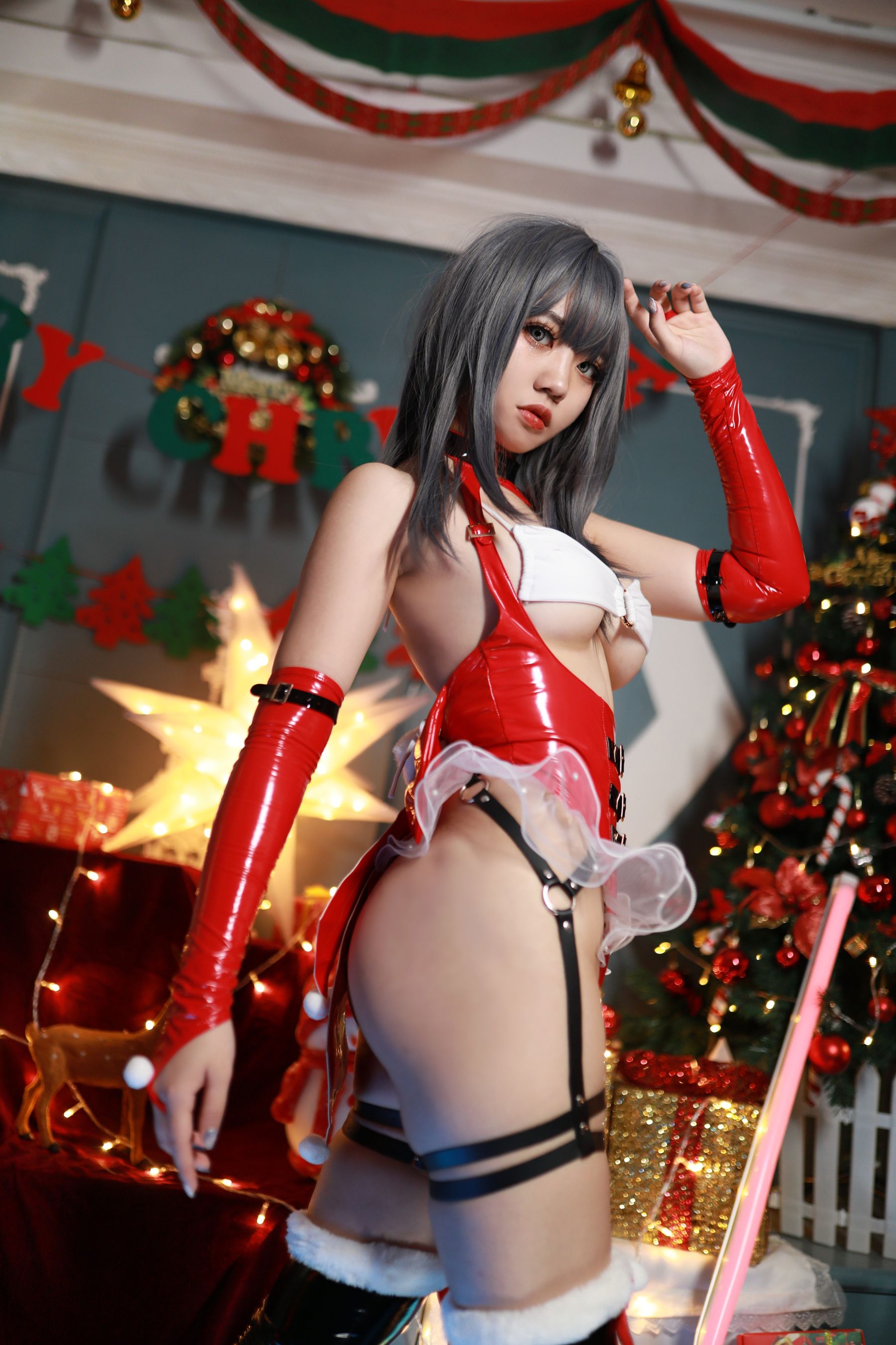 啊日日_Ganlory – 圣诞 [45P]