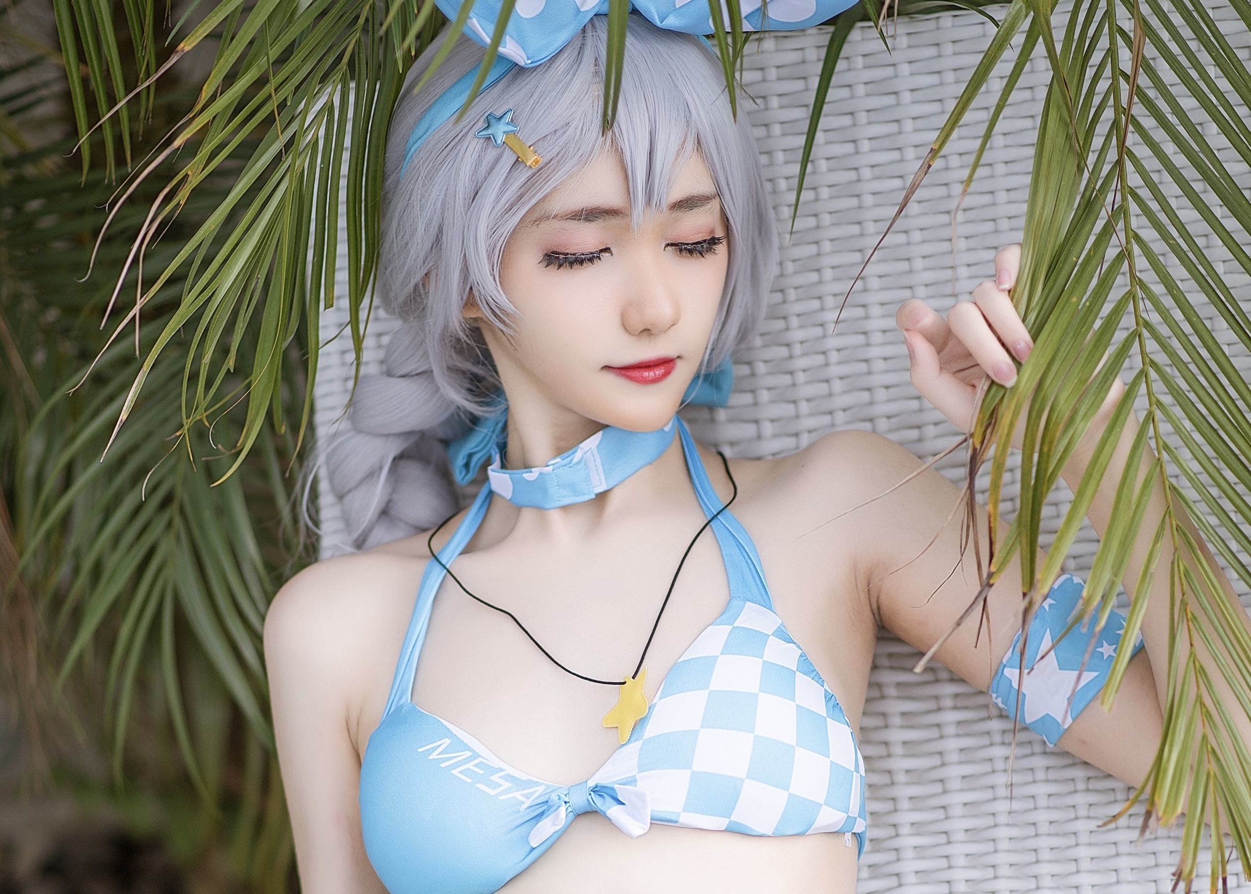 动漫博主南桃Momoko 琪亚娜泳装 [15P]