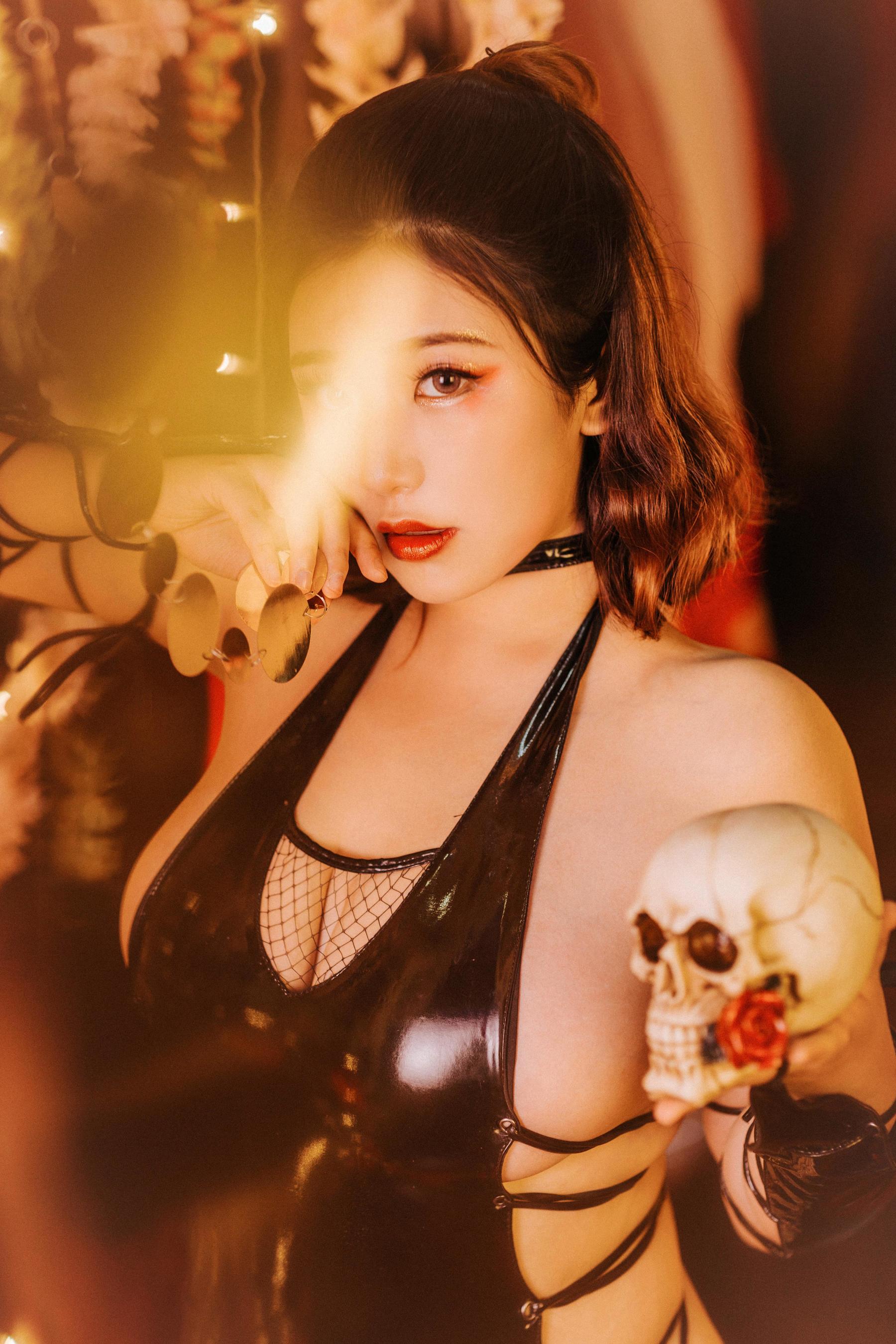 动漫博主穆零Mu0 – 黑胶 [19P]