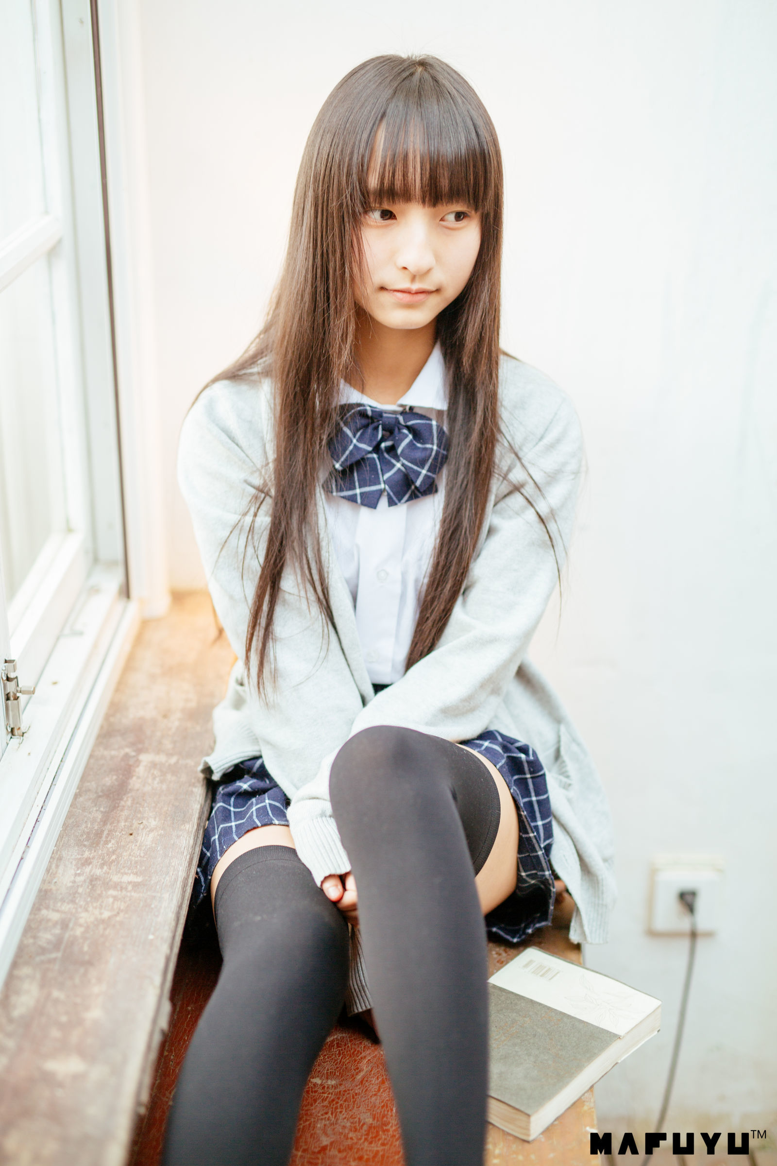 [萝莉COS] 神楽板真冬 JK学生系列套图 [47P]