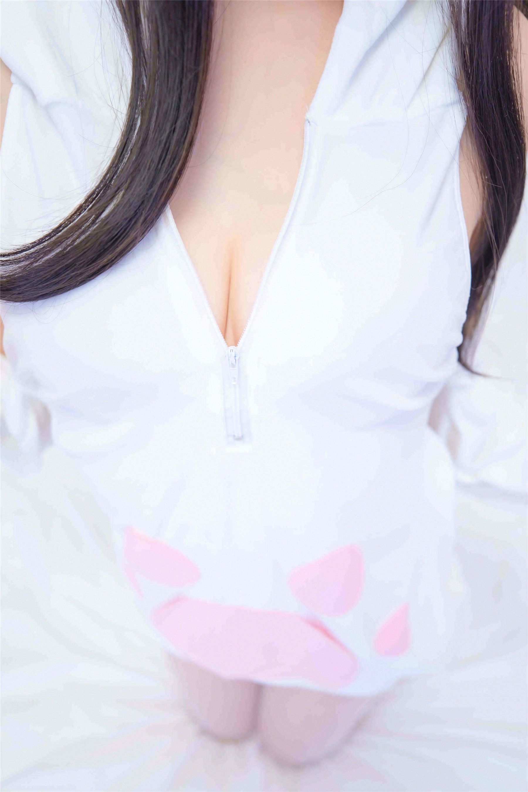 萝莉神楽板真冬 白猫咪 [20P]