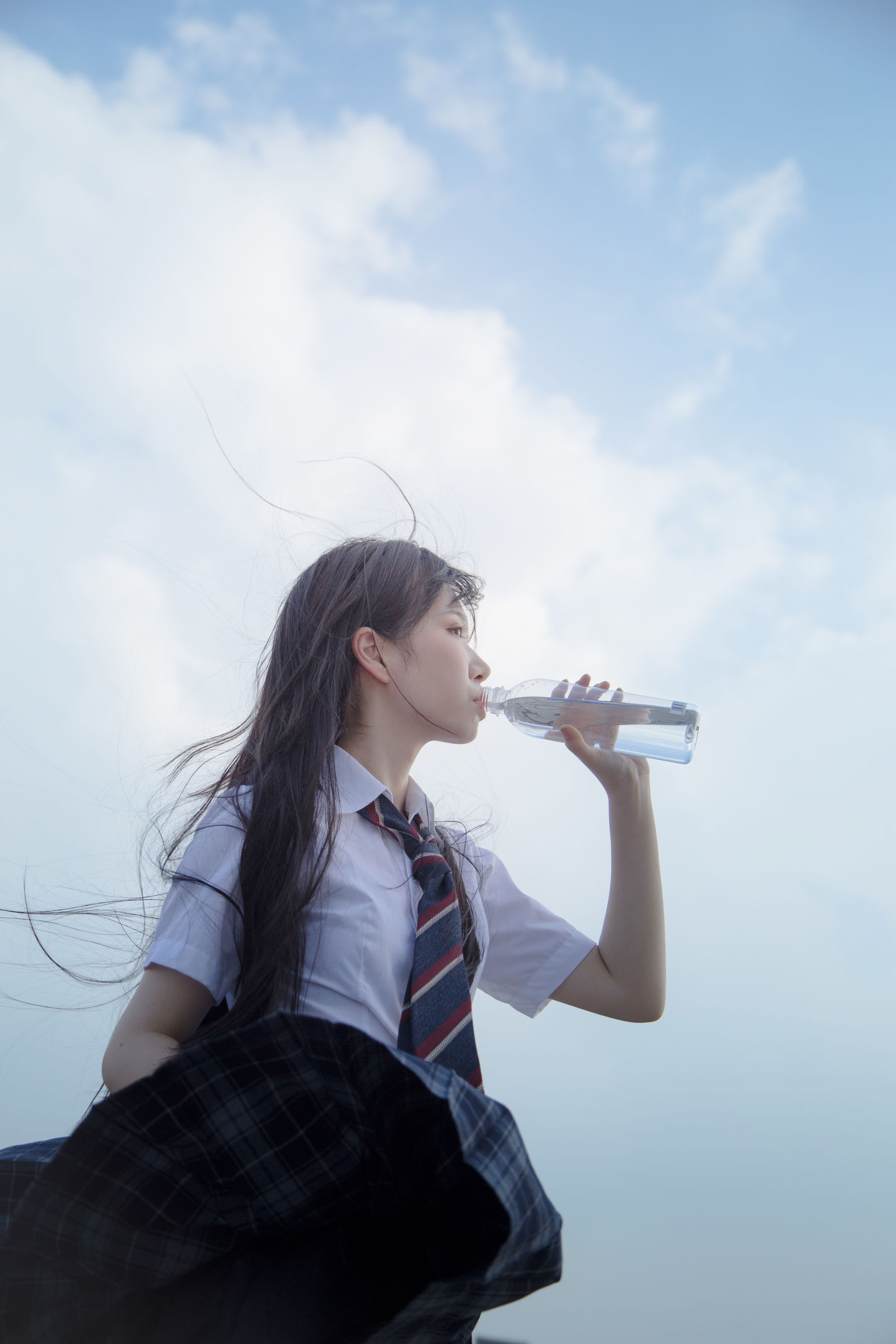 可爱妹子Fushii_海堂 – 饮水 [17P]