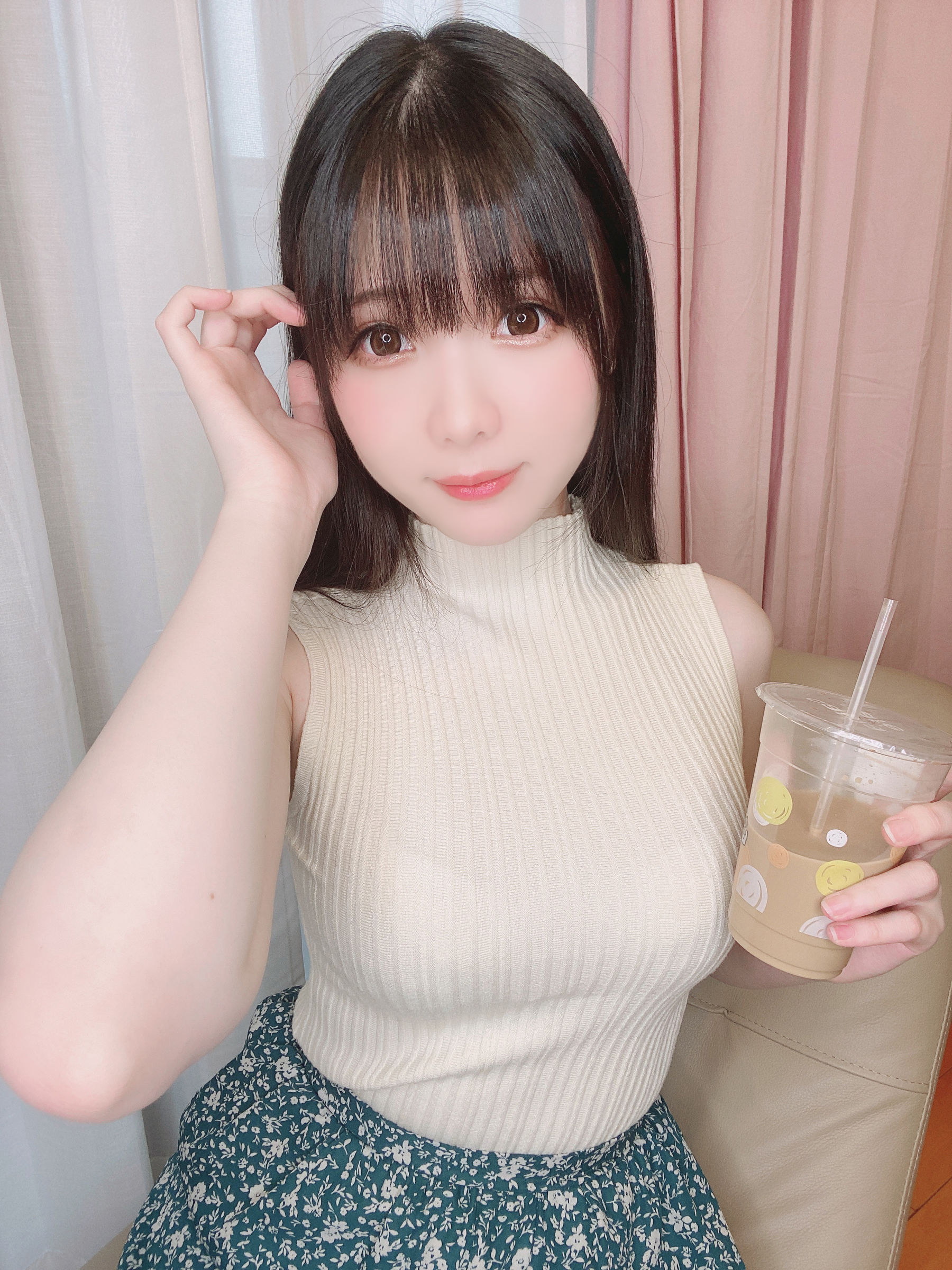 微博妹纸霜月shimo – お疲れ様でした！ [10P]