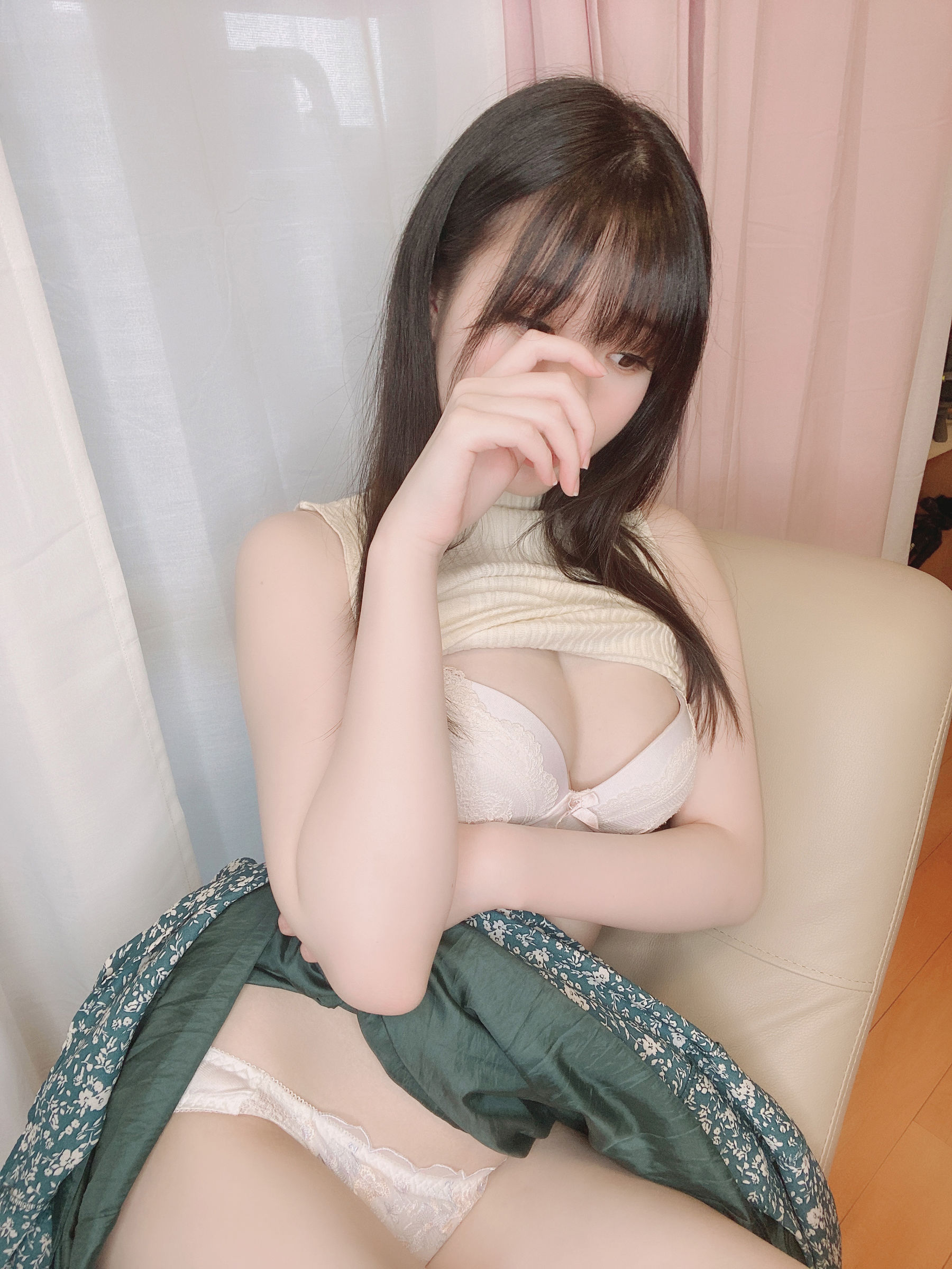 微博妹纸霜月shimo – お疲れ様でした！ [10P]