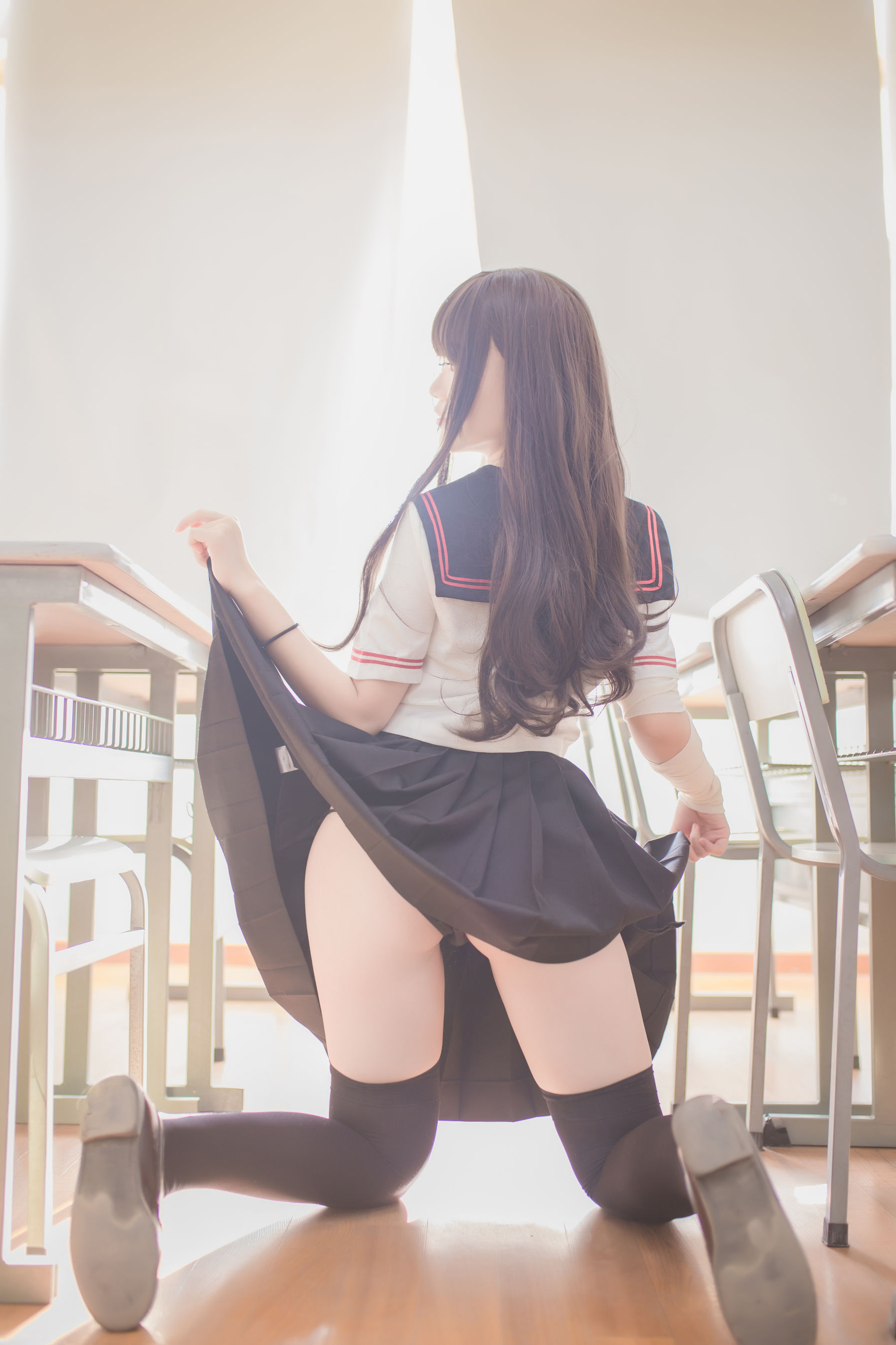 [萝莉COS] Yoko宅夏《黑丝JK》 [39P]