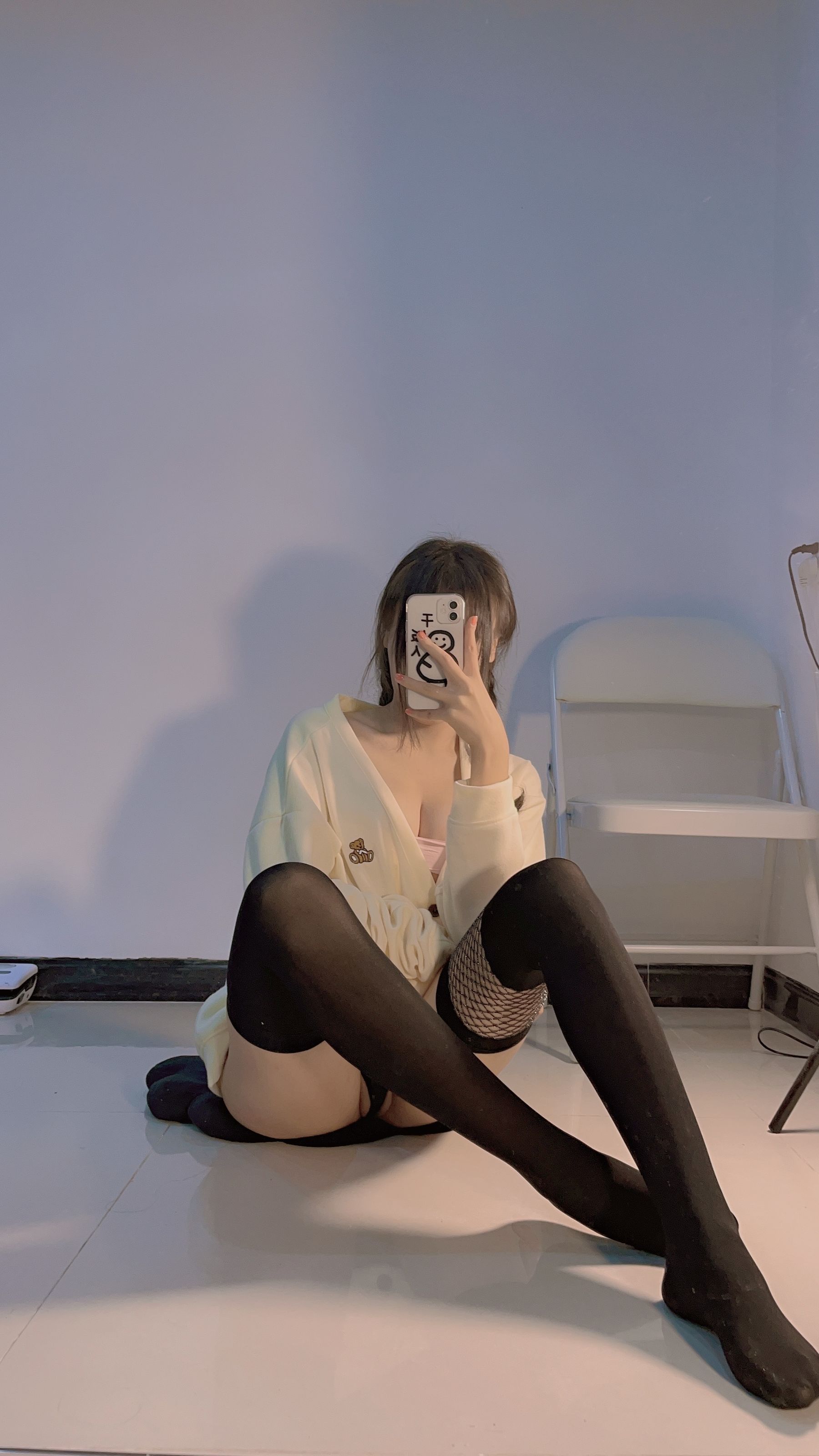 宁酱 – 黑丝女仆 [75P]