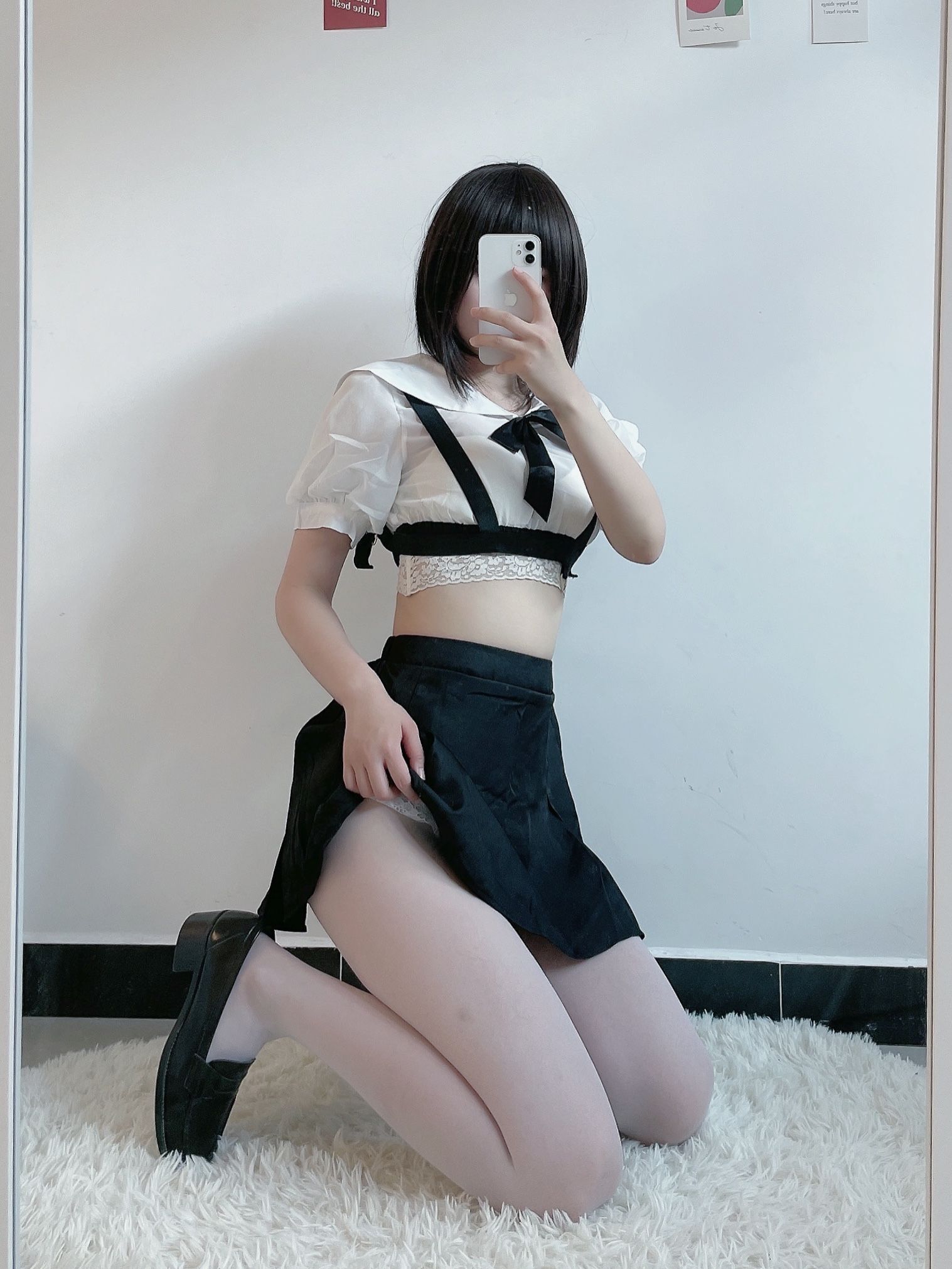 动漫博主田璐璐 – 白丝短裙 [100P]