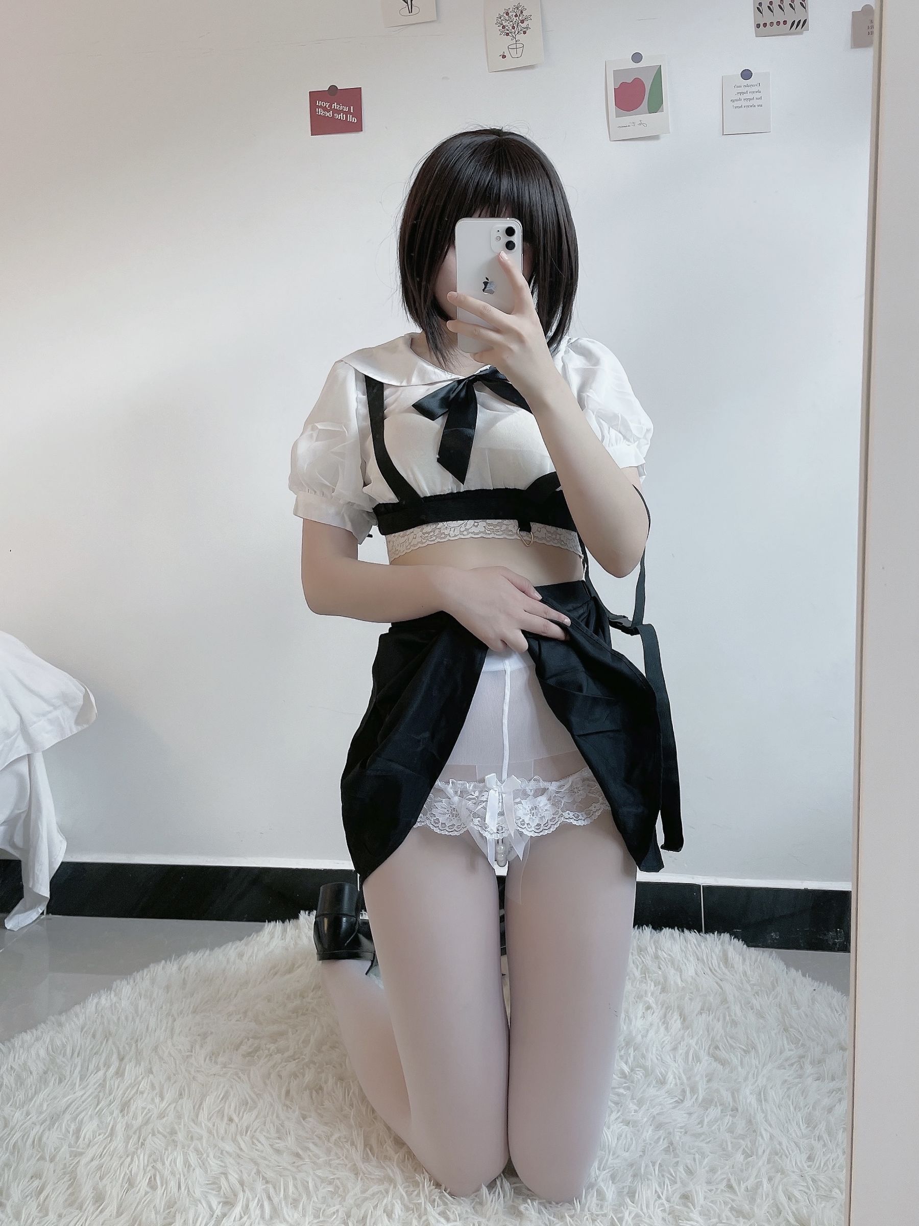 动漫博主田璐璐 – 白丝短裙 [100P]