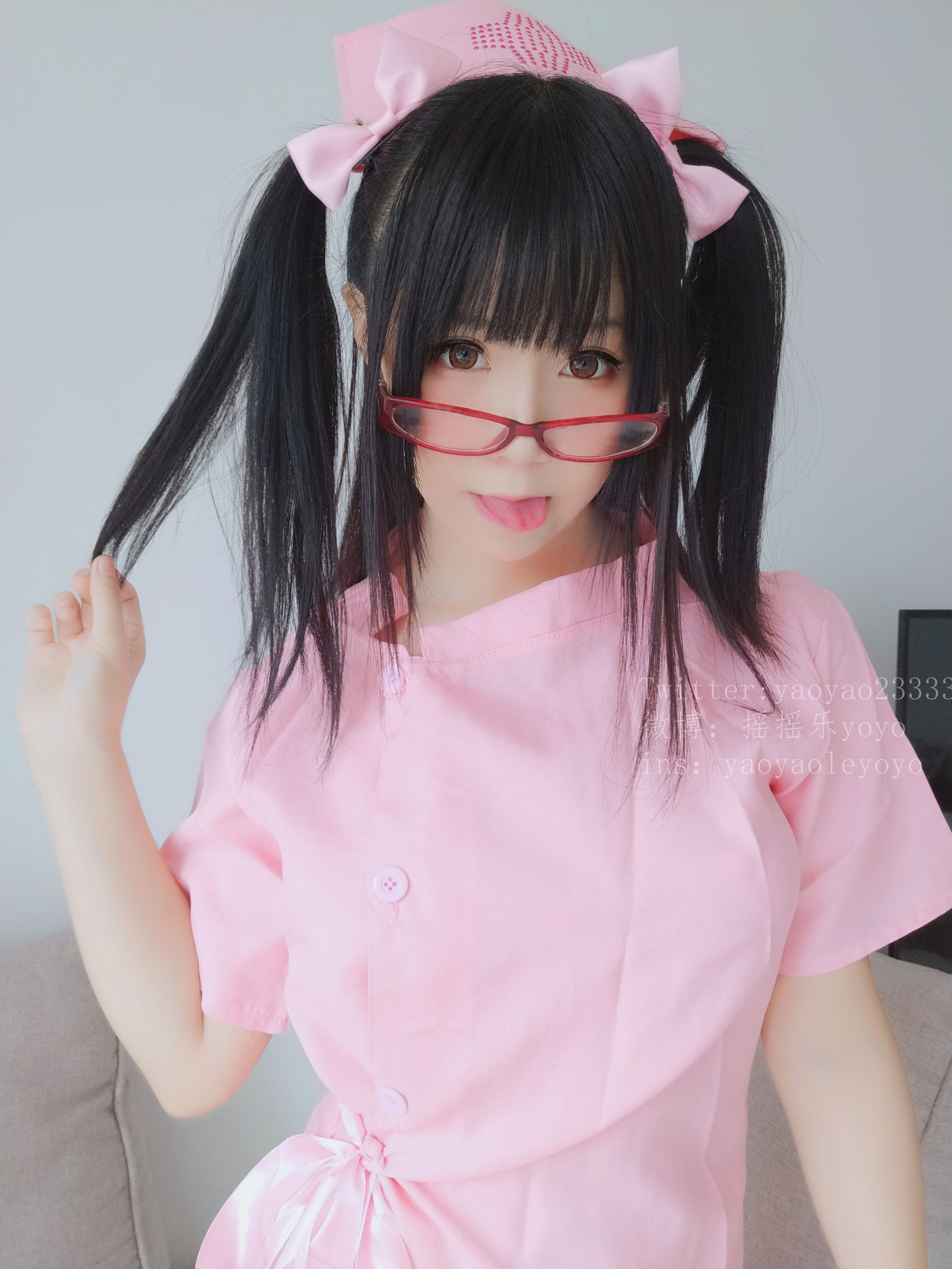 萌妹子Coser摇摇乐yoyo 可爱粉色护士 [101P]
