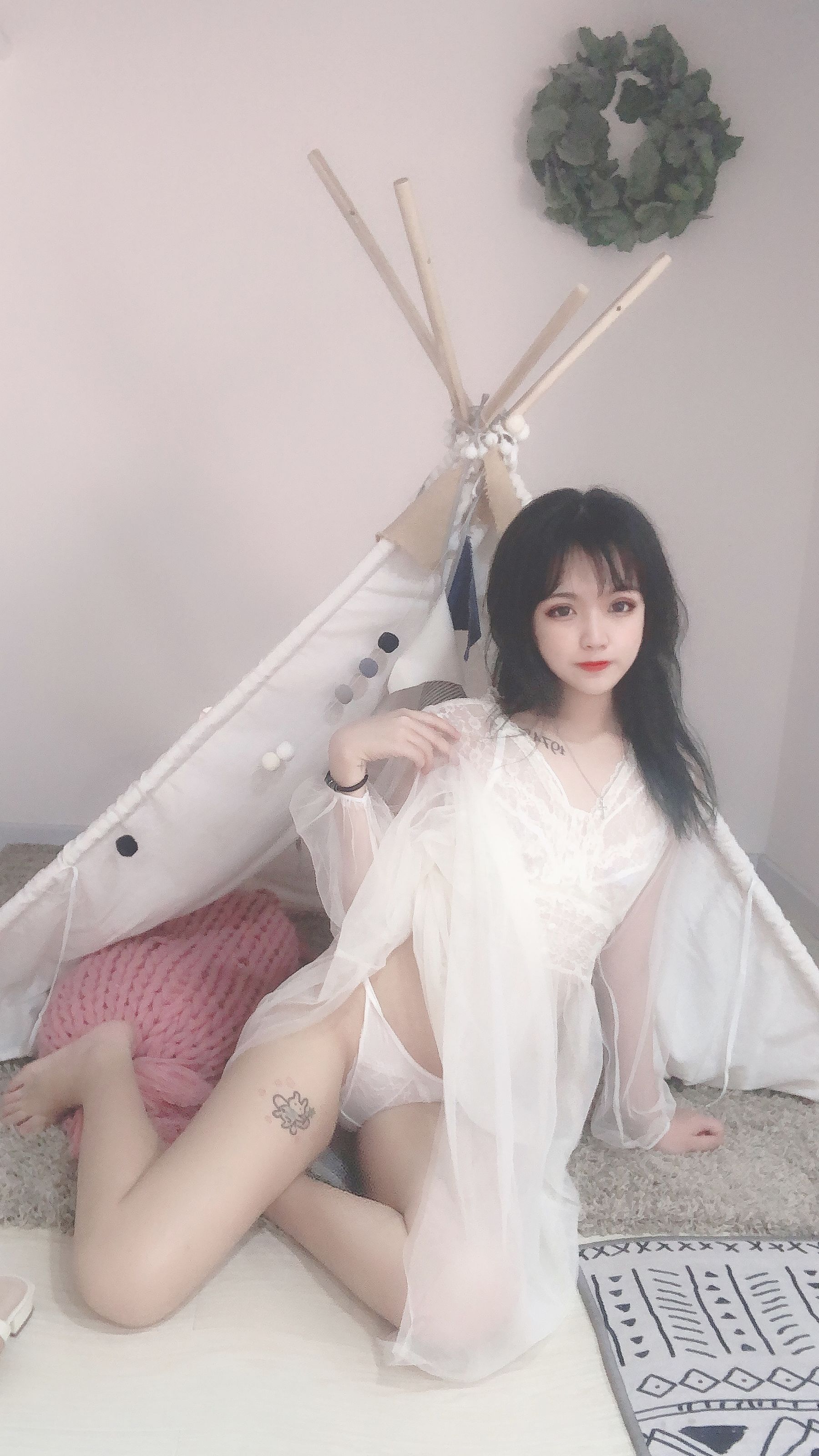 安妮 – 白色纱裙 [34P]