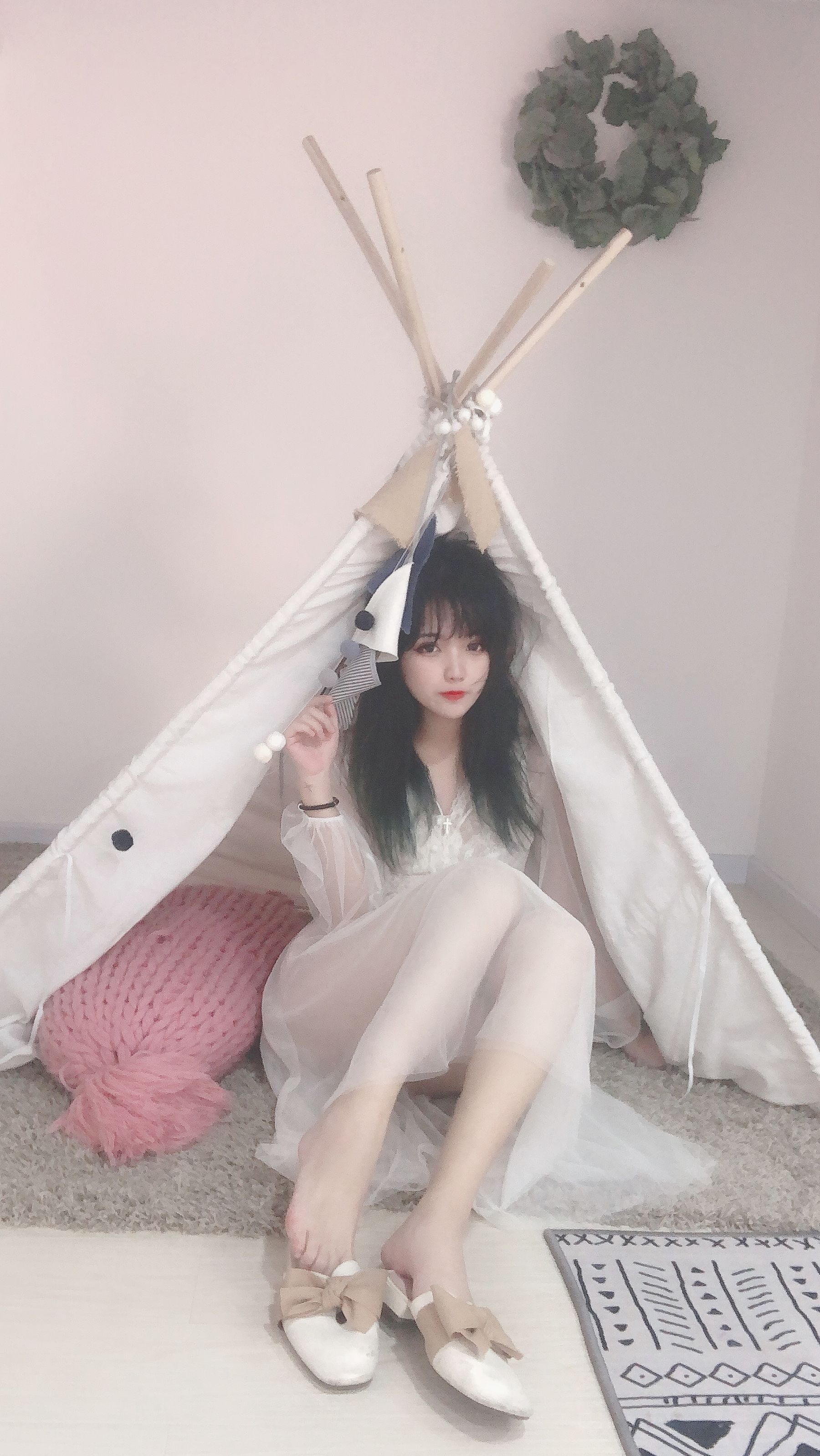 安妮 – 白色纱裙 [34P]