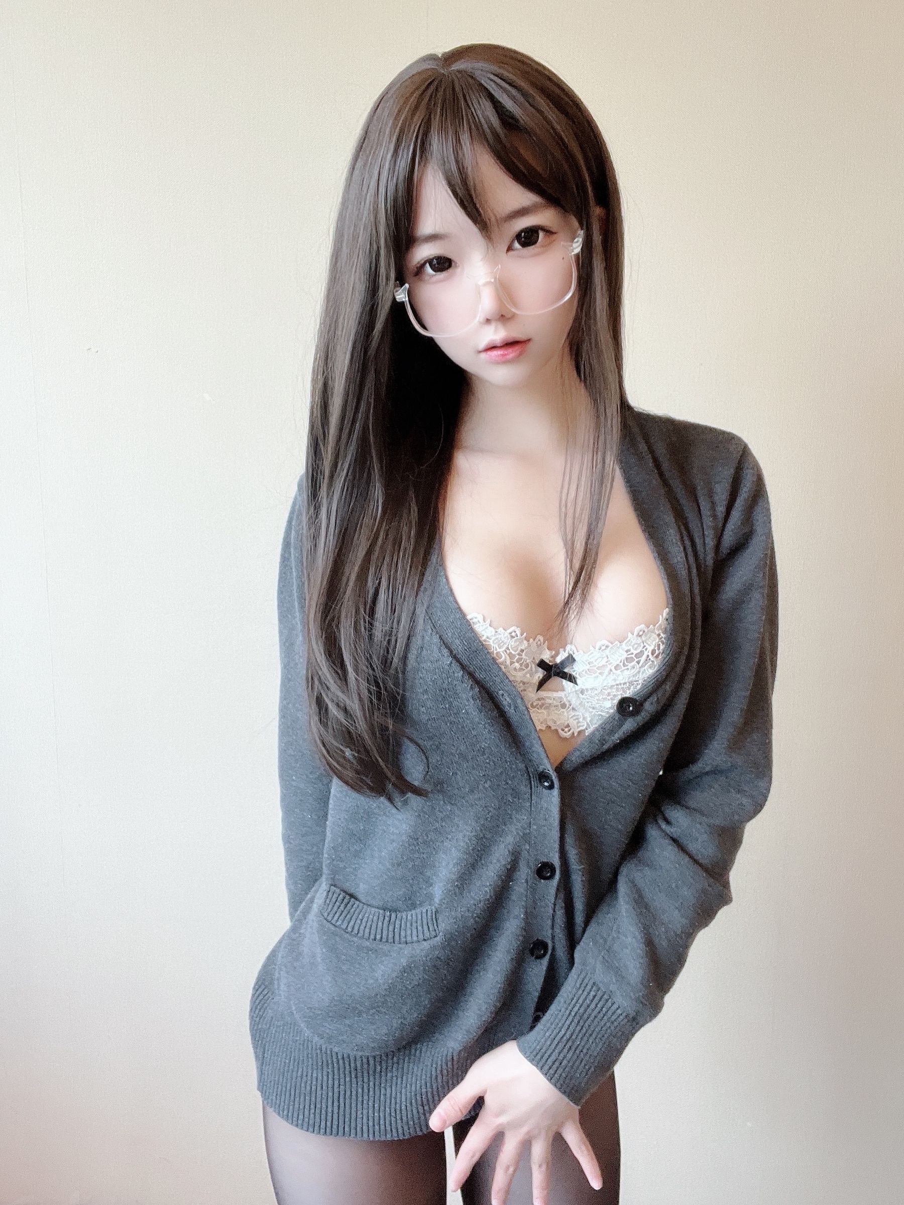 莉犬酱 – 黑丝白蕾丝 [51P]