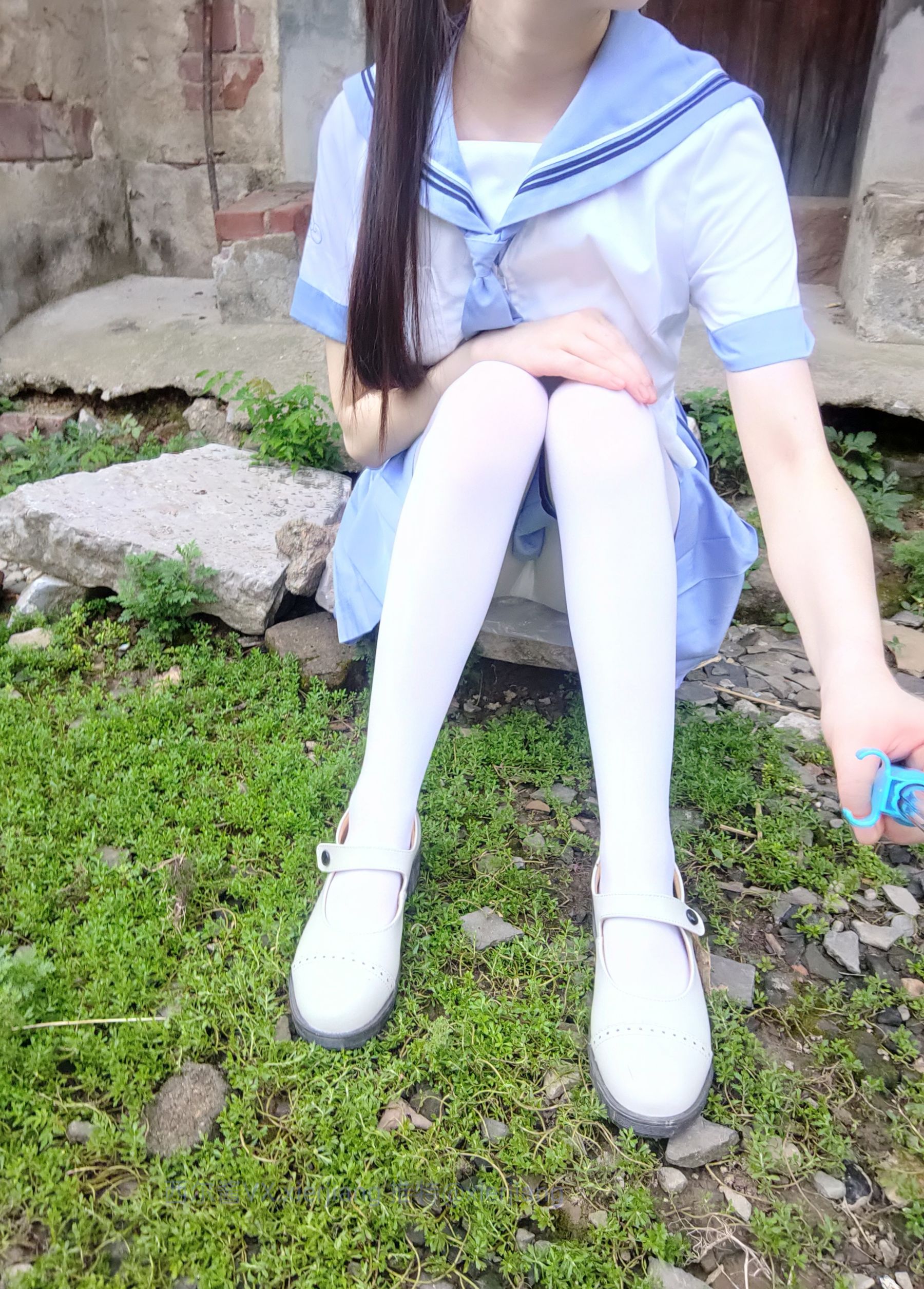 微博萌妹子西尔酱 – 青草水手服 [74P]