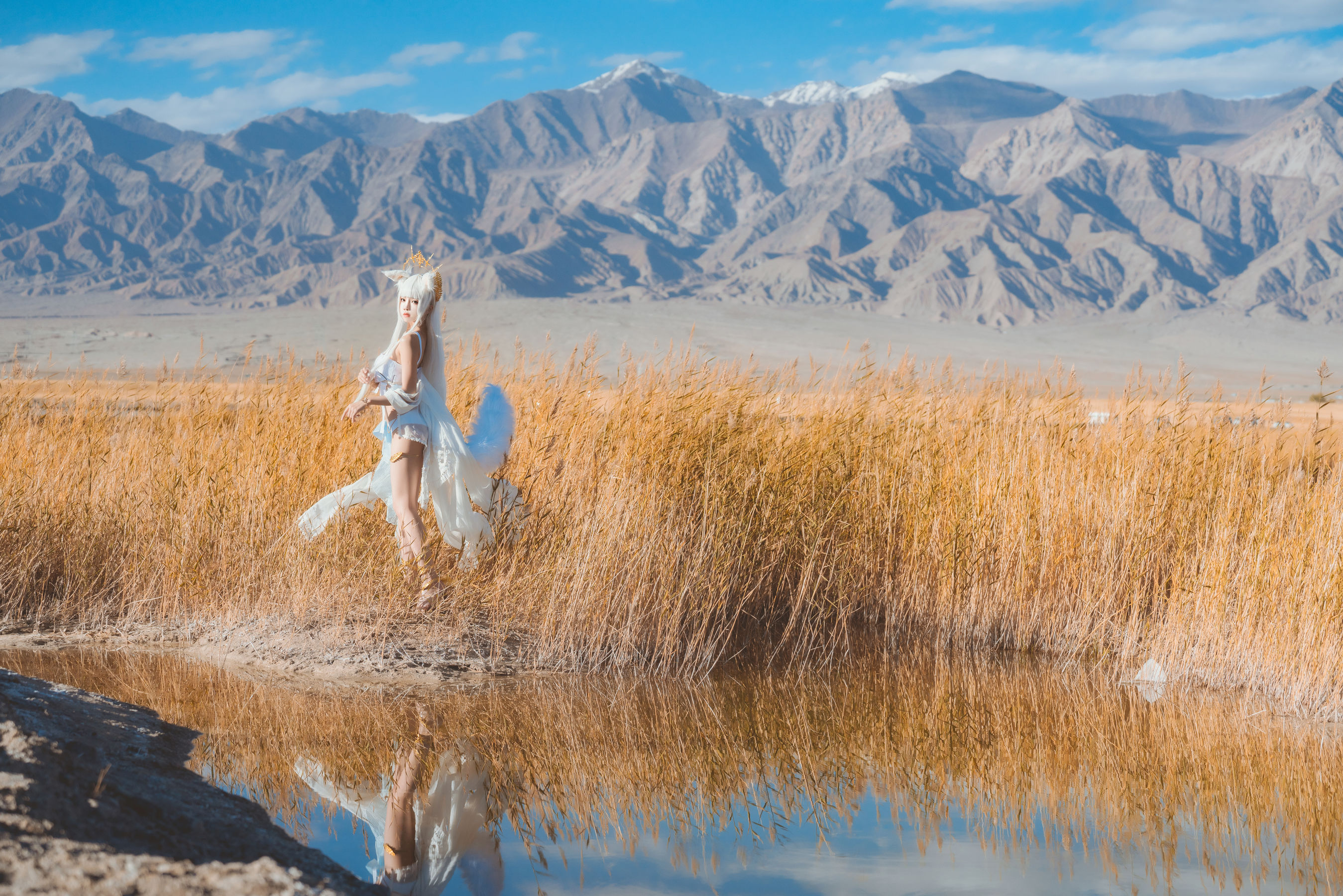 桜桃喵 – 明日方舟白金 [31P]