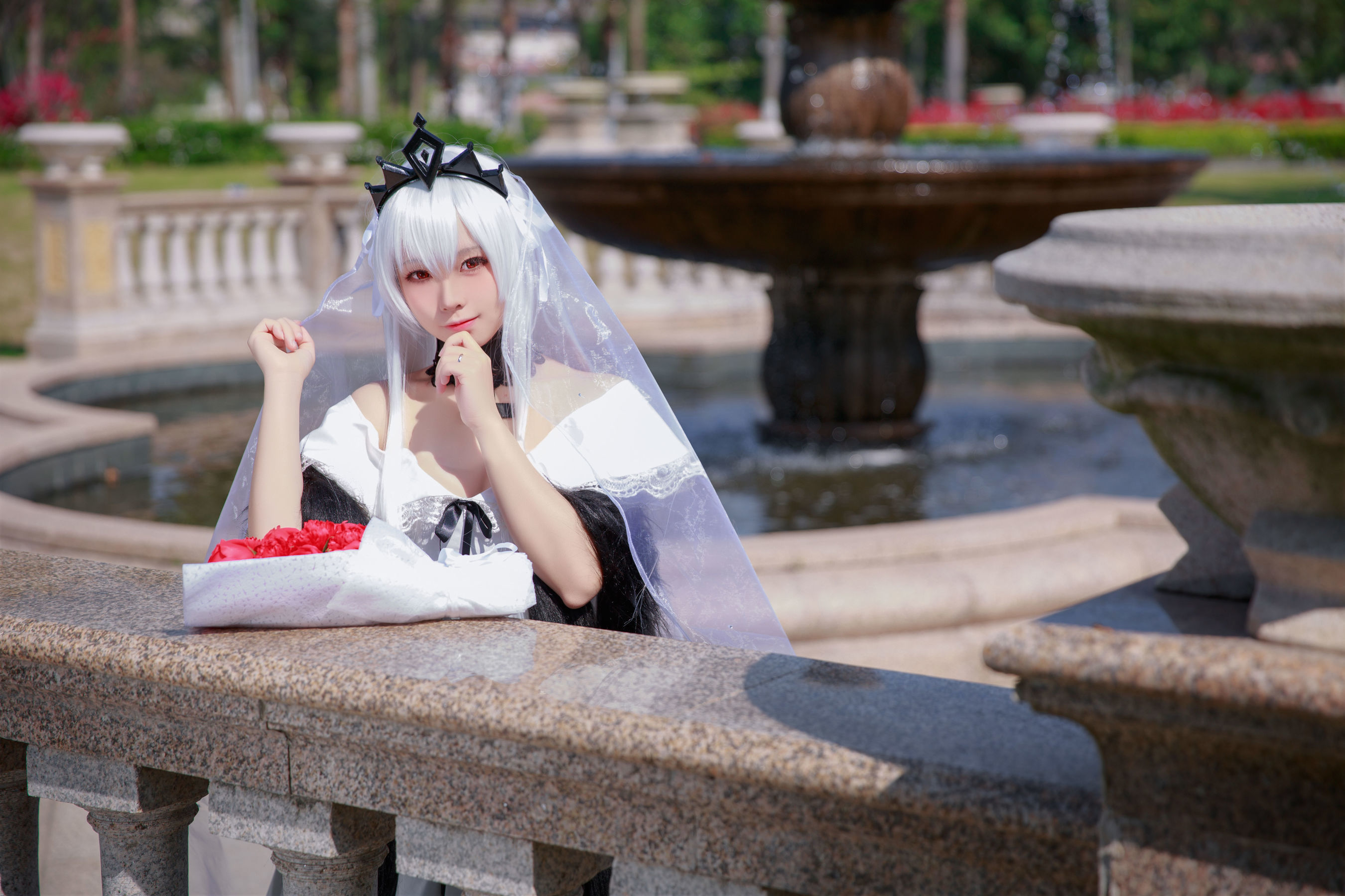 动漫博主G44不会受伤 – 98K婚纱 德皇 [25P]