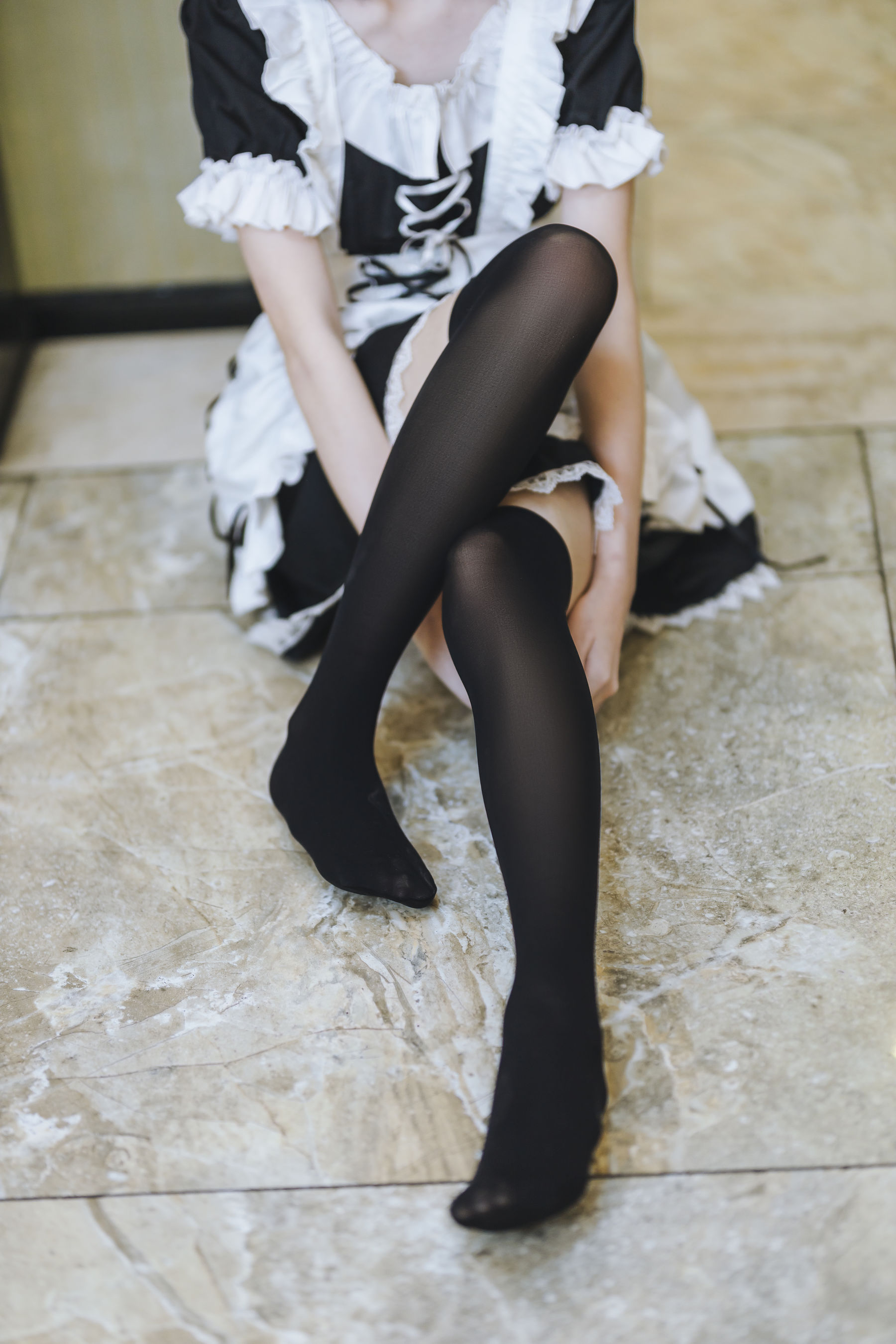 许岚(叁月life) – 短裙女仆 [40P]