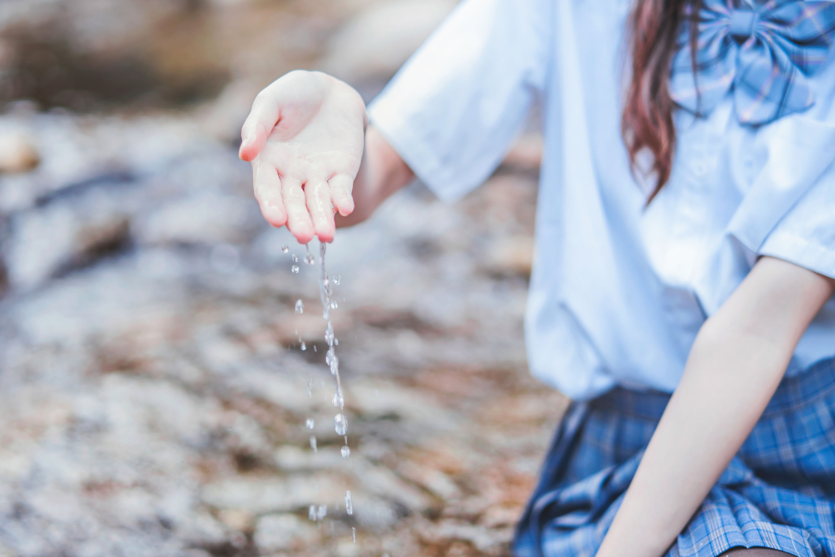 [萝莉COS] 桜桃喵《校服少女COSPLAY湿身系列》 [75P]