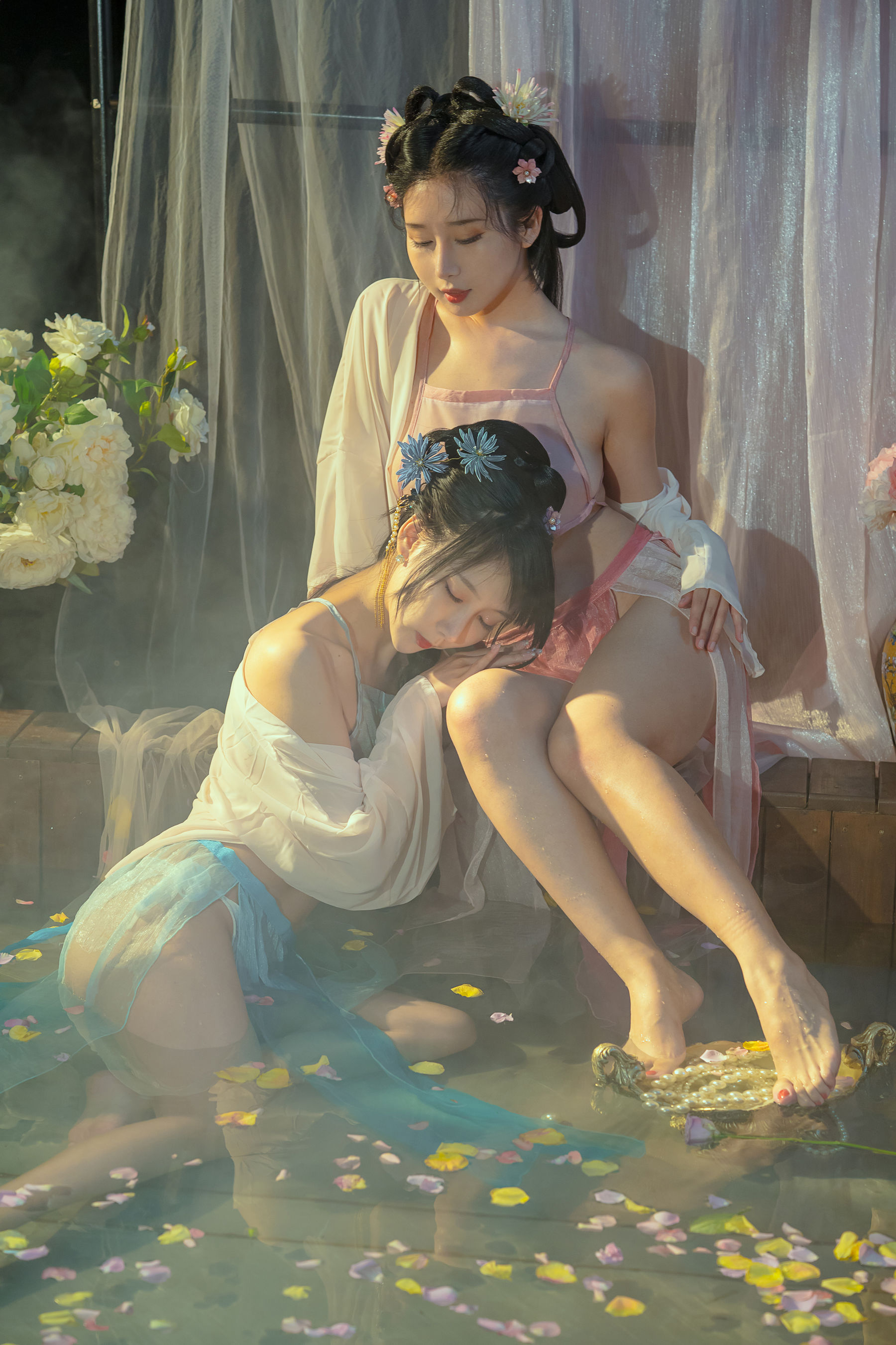 云溪溪 – 奶桃 水池 [42P]