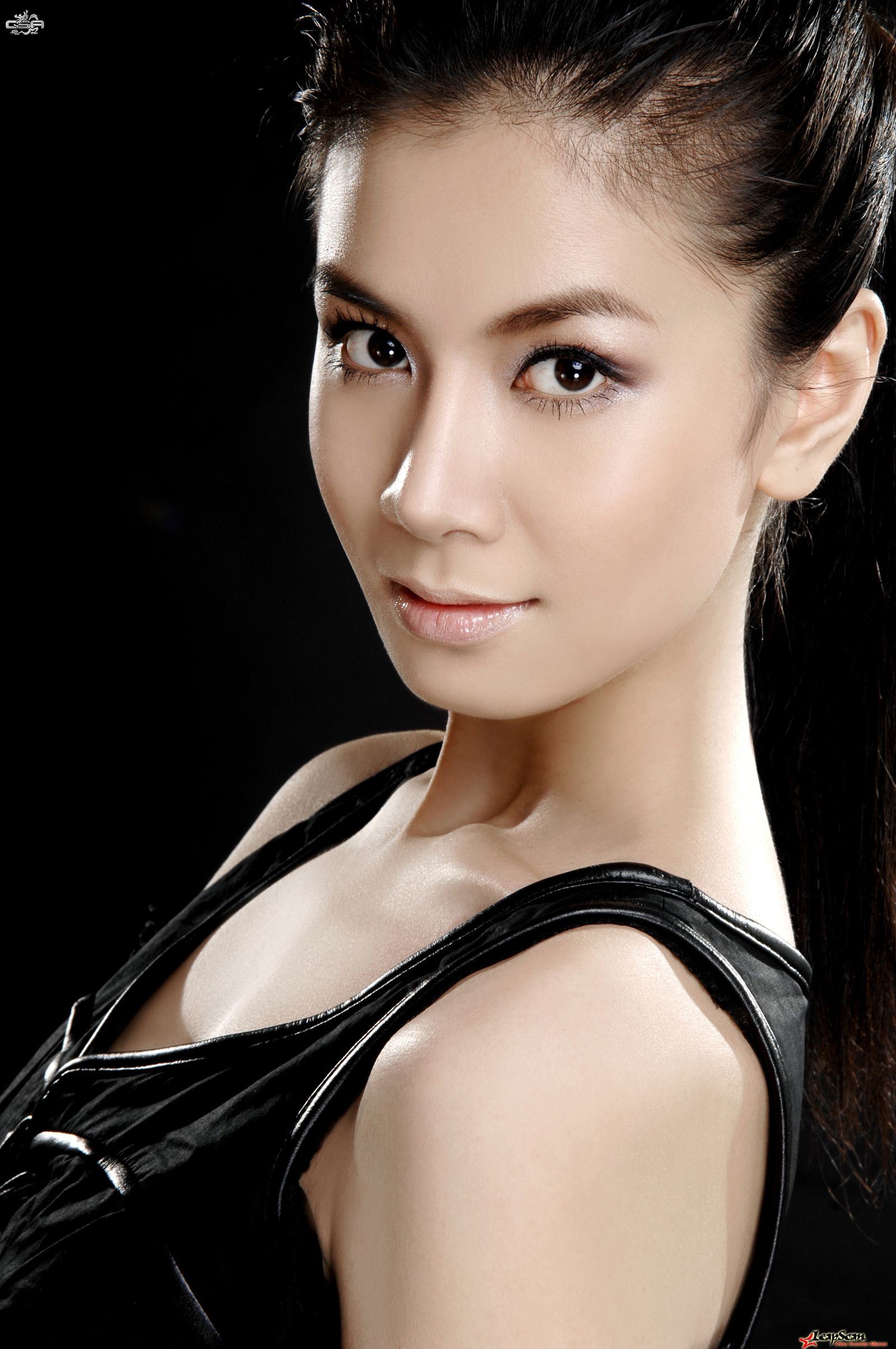 舞蹈演员美女王迪 棚拍图片 [27P]