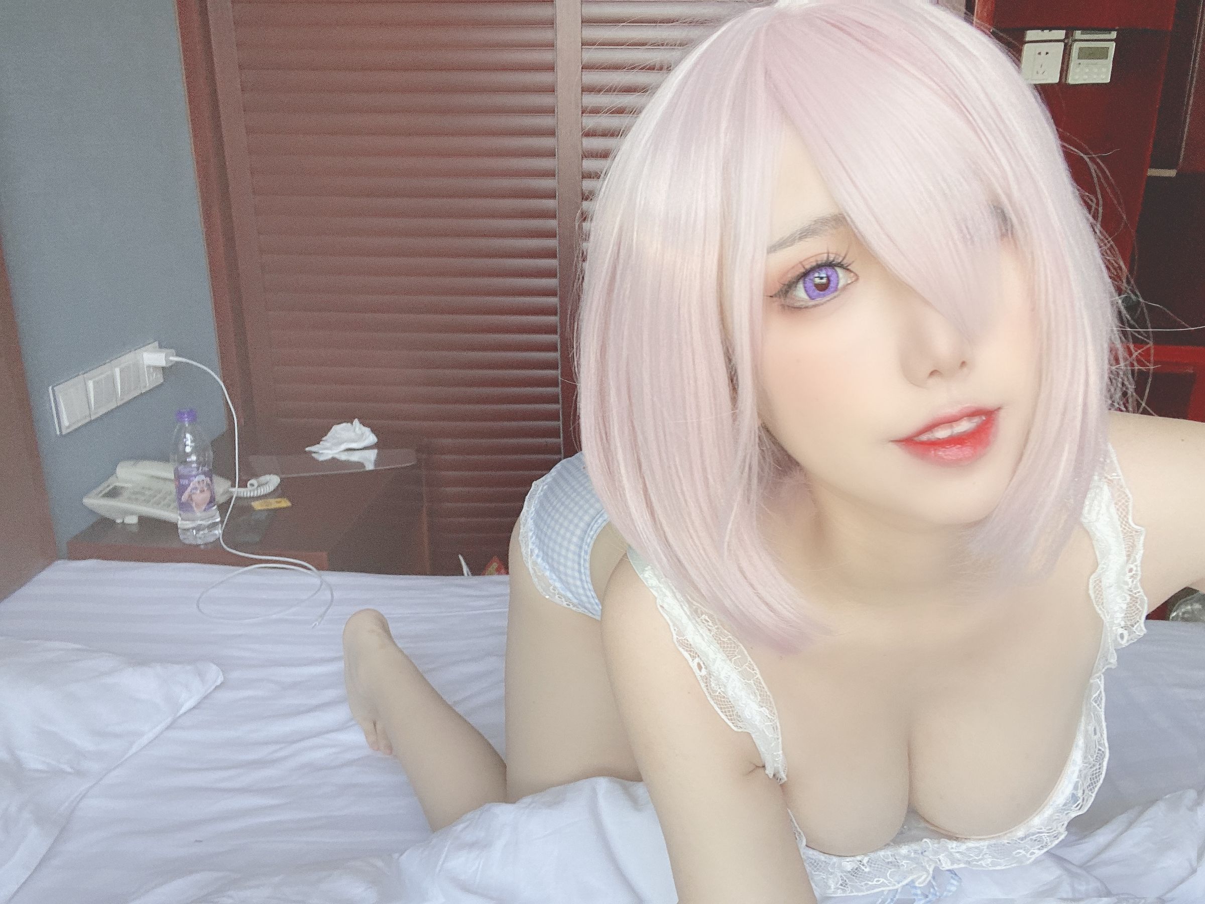 芋圆侑子SJ_ – 蓝格子小清新 [22P]