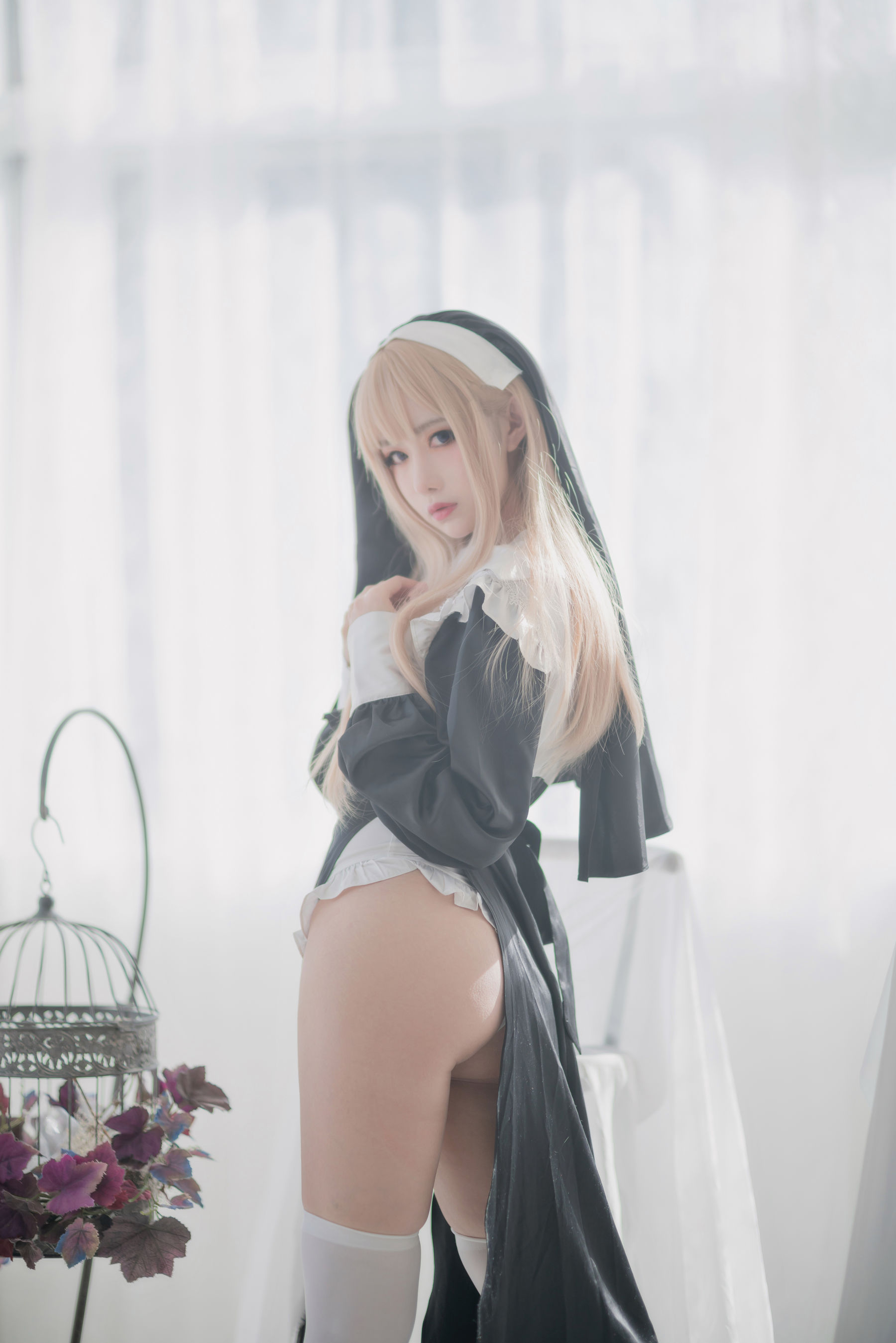 Shika小鹿鹿 – 修女 [16P]