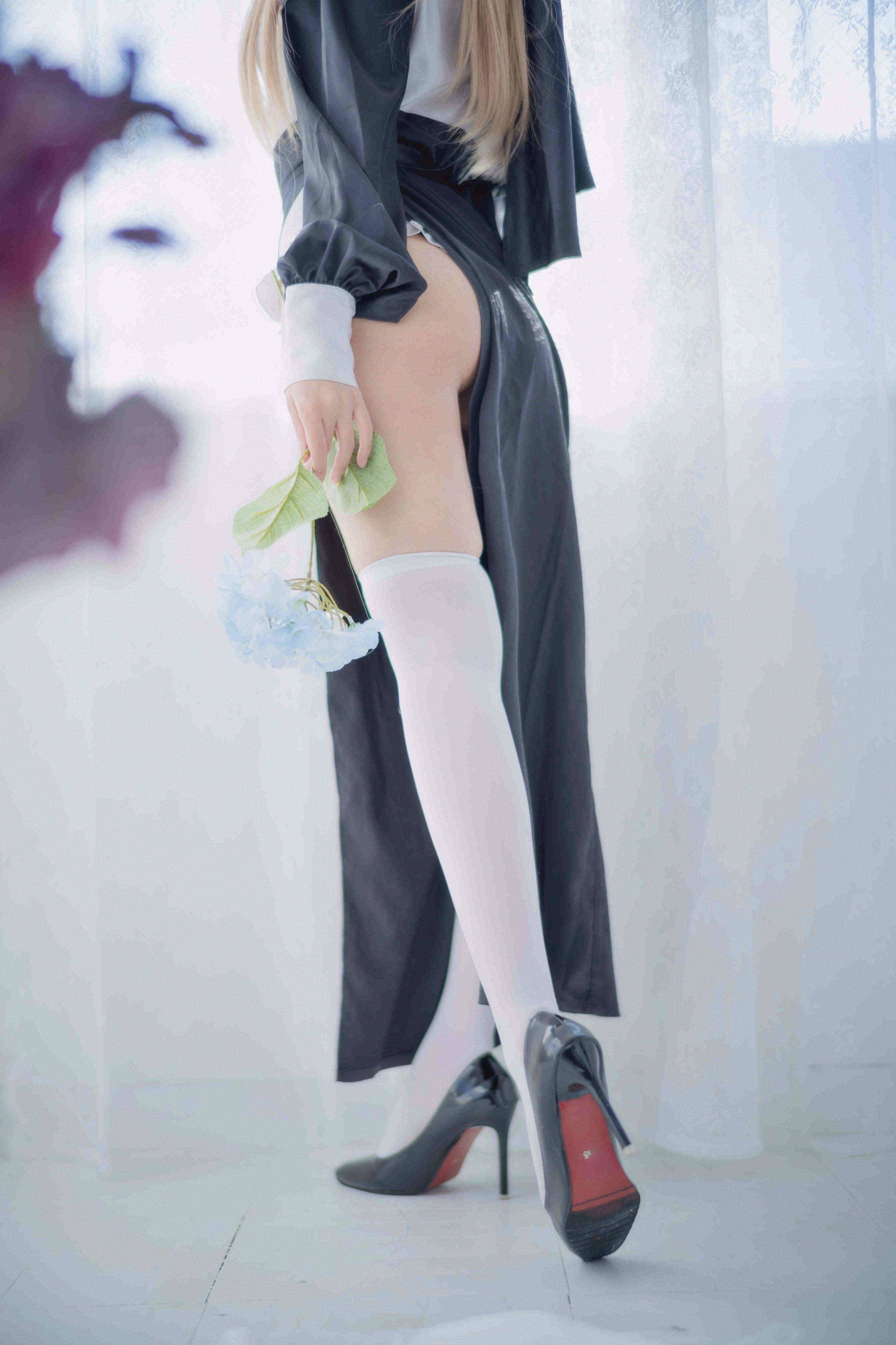 Shika小鹿鹿 – 修女 [16P]