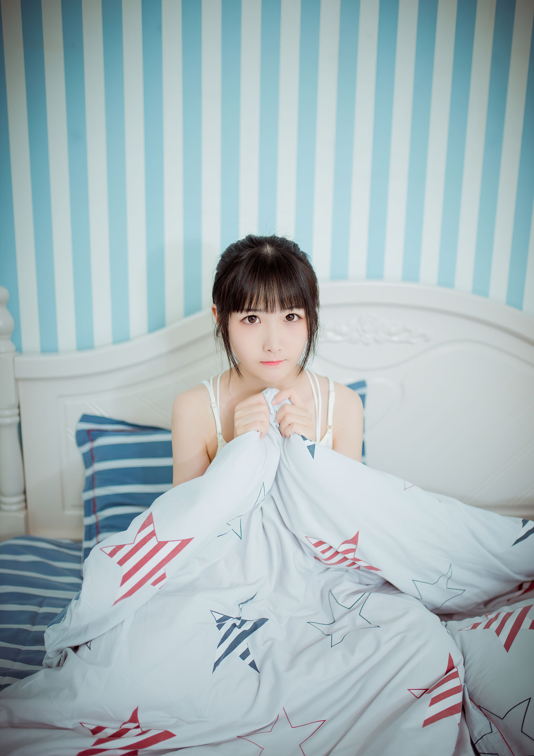 [Cosplay写真] 我才不是neko – 裸足 [16P]