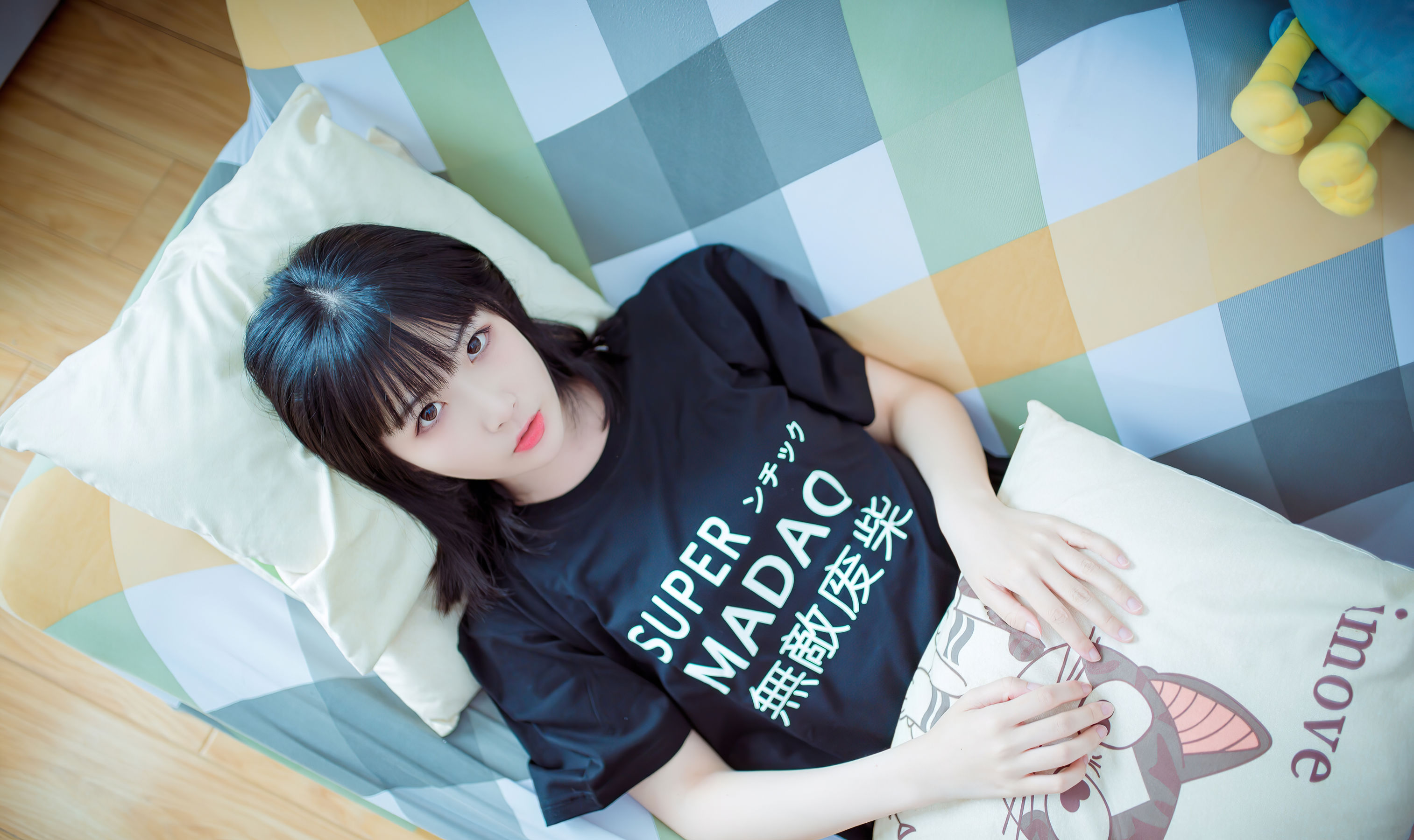 [Cosplay写真] 我才不是neko – 裸足 [16P]