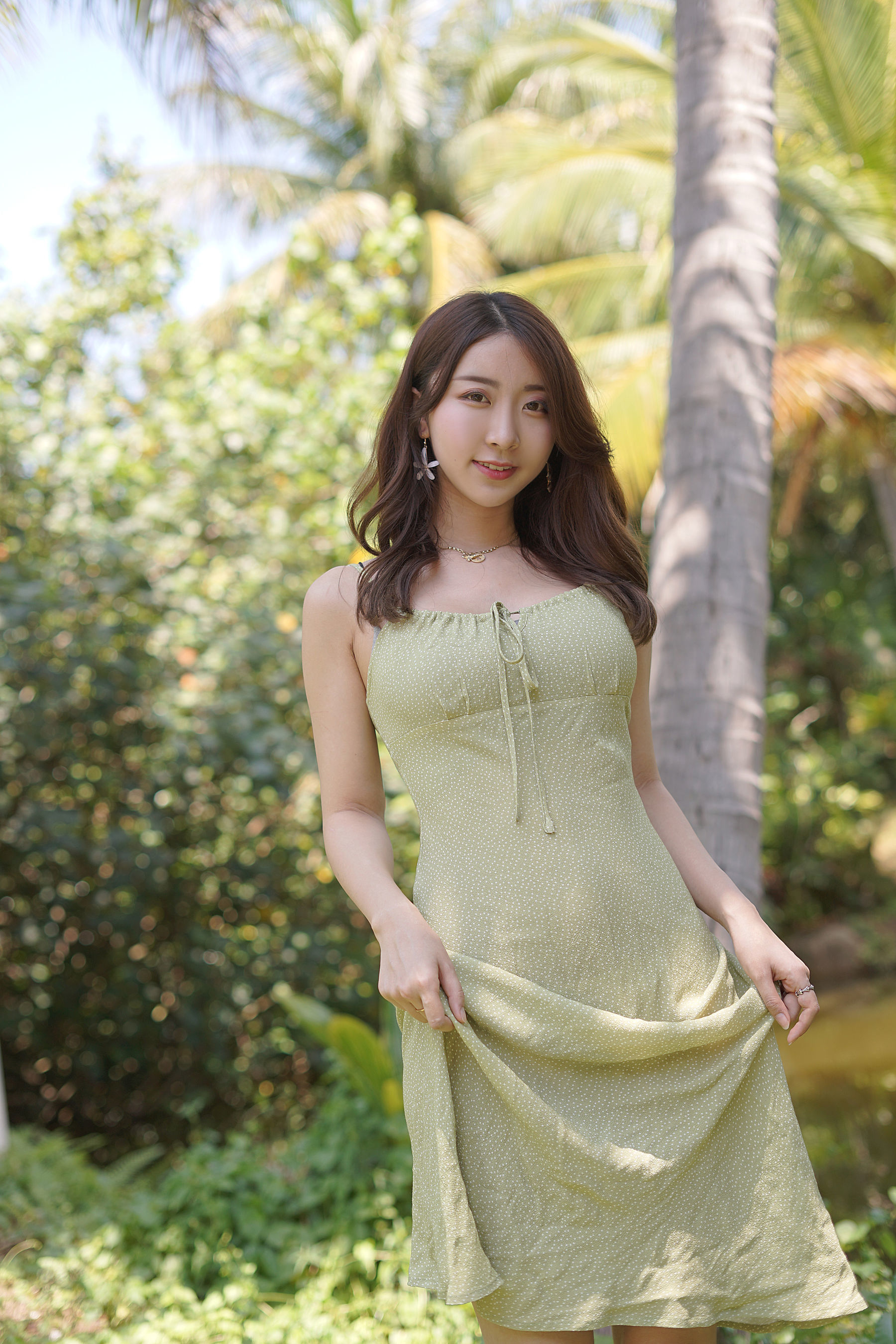 人气Coser黑川 – 海岛之旅 绿色连衣裙 [17P]