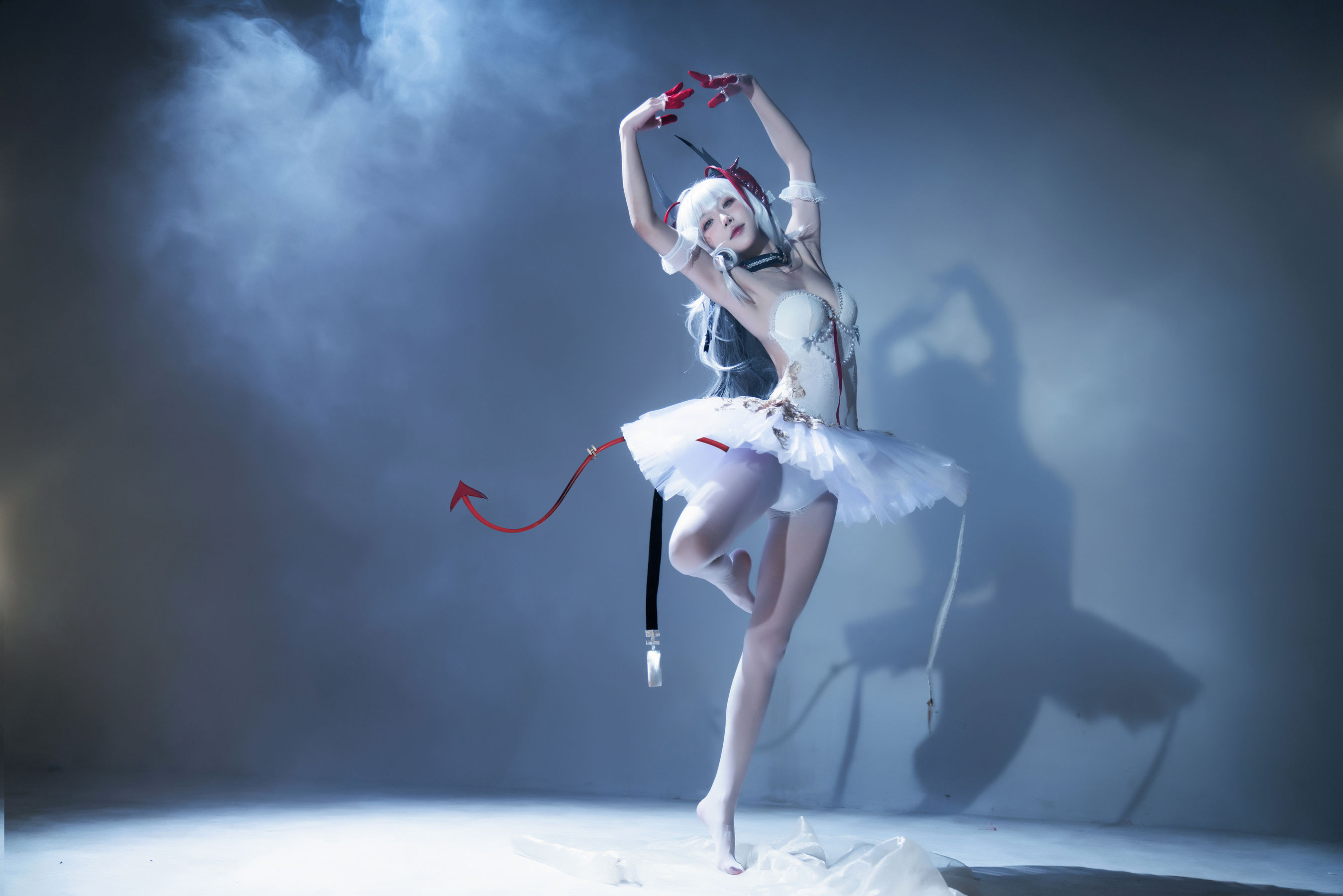 动漫博主阿包也是兔娘 – 明日方舟 芭蕾 [29P]