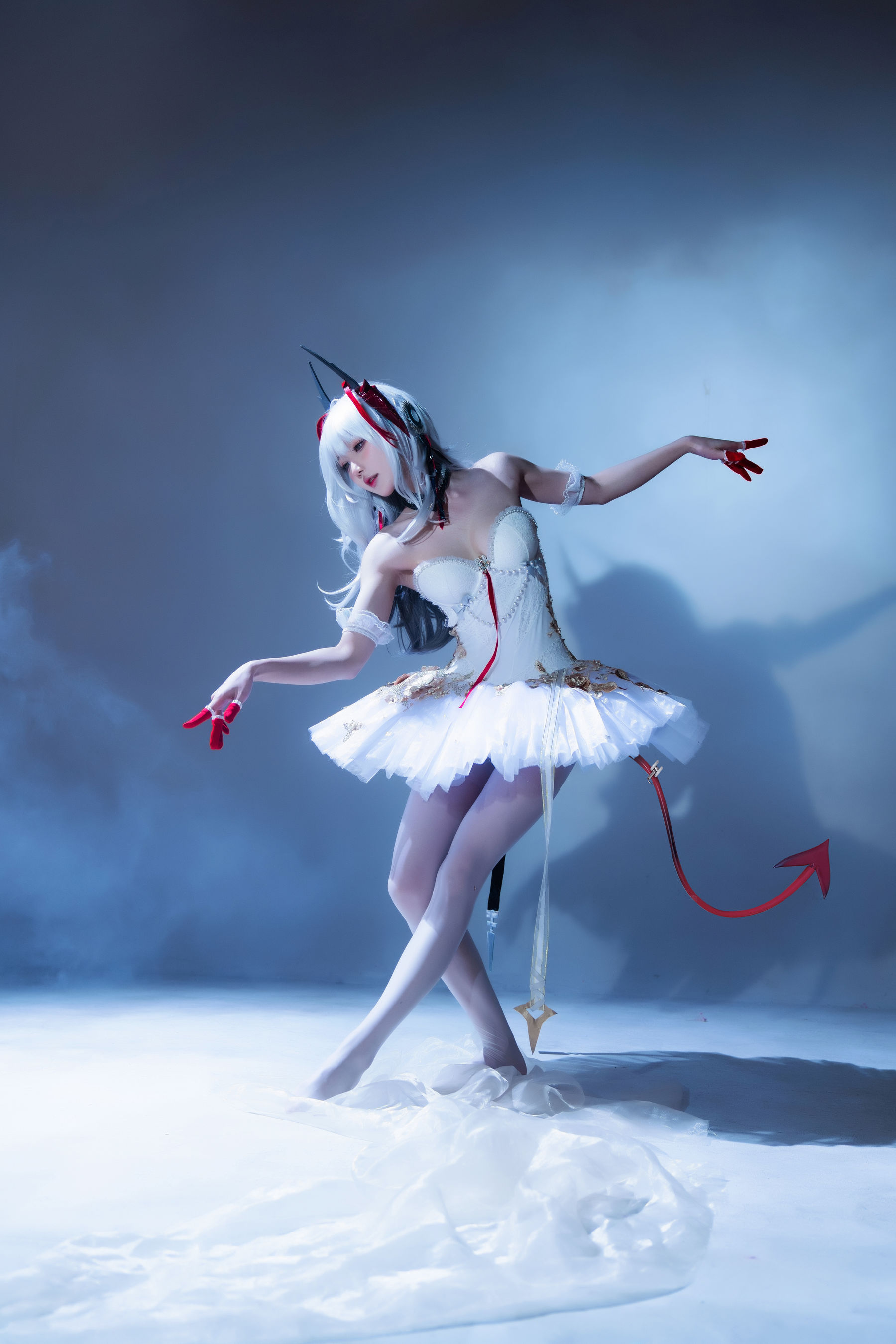 动漫博主阿包也是兔娘 – 明日方舟 芭蕾 [29P]