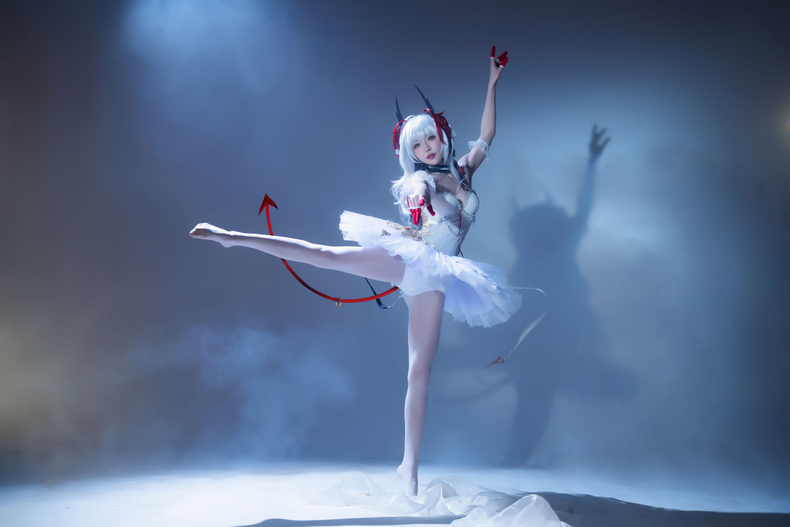 动漫博主阿包也是兔娘 – 明日方舟 芭蕾 [29P]