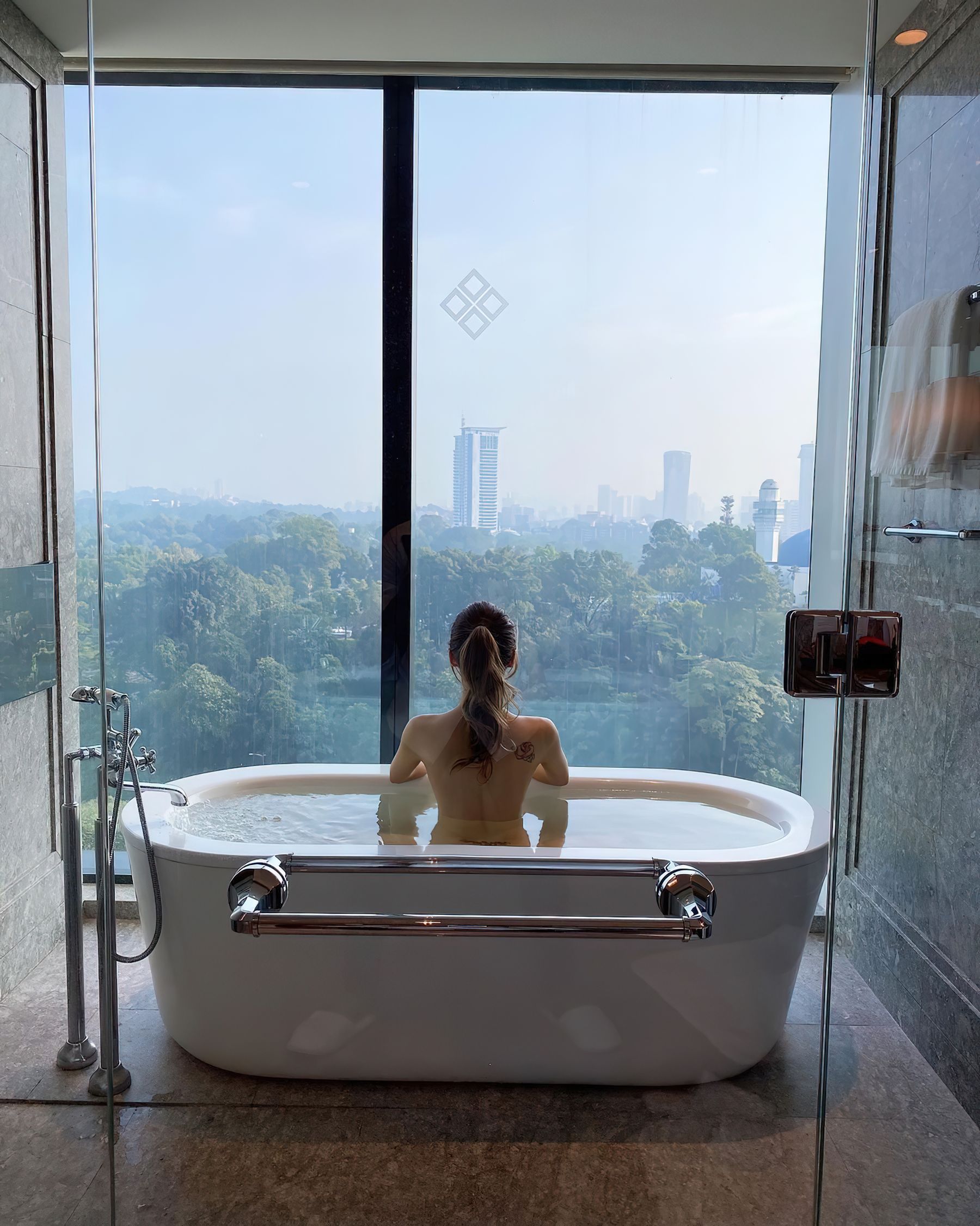 马来西亚电竞主持@Gatitayan第一期 [69P]