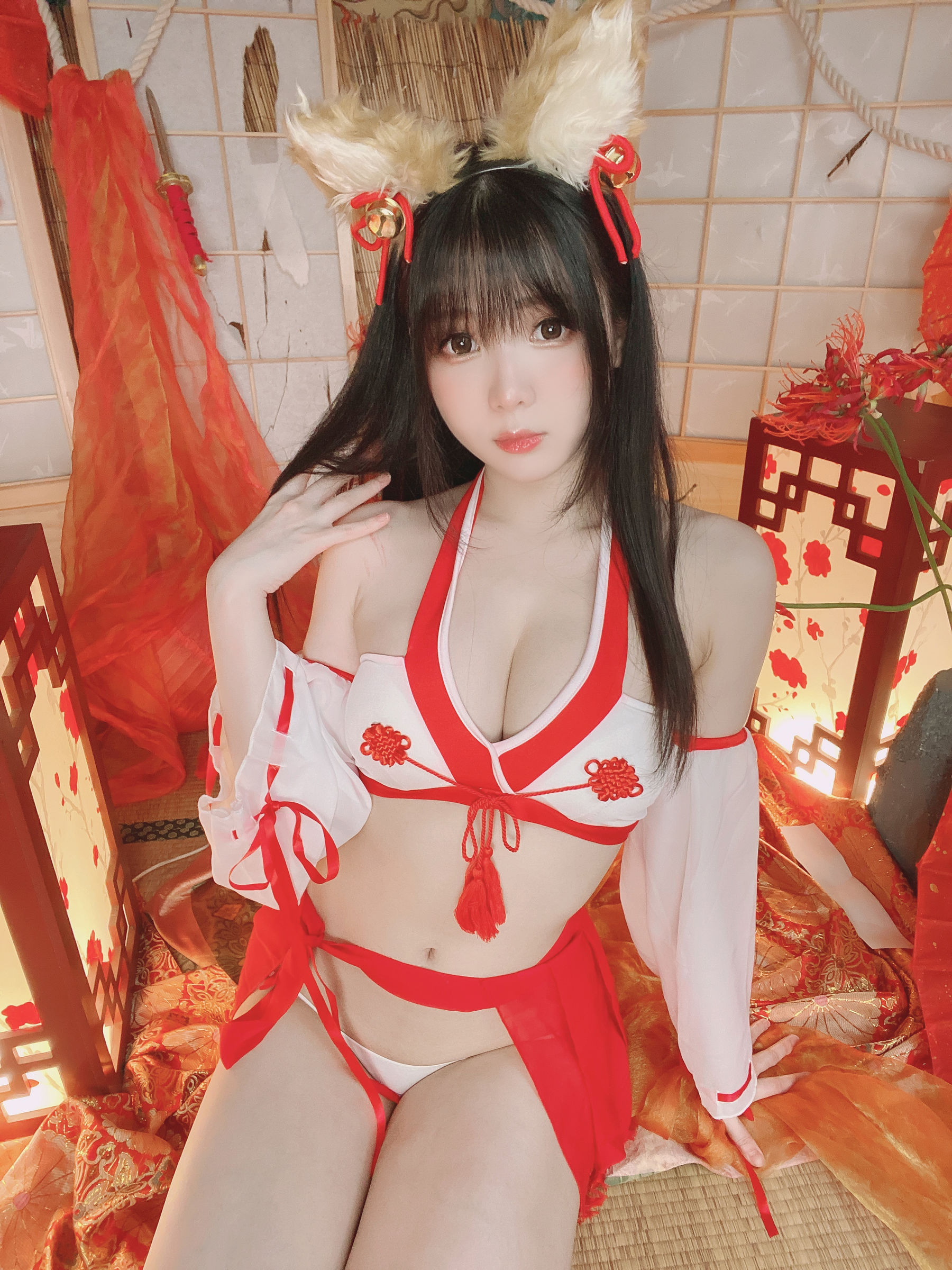 微博妹纸霜月shimo – きつね巫女さん [16P]