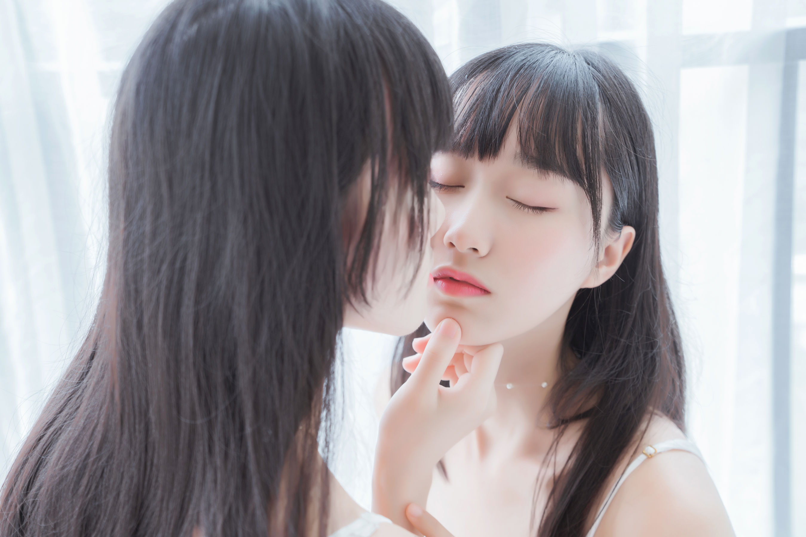 萌系小姐姐木绵绵OwO&#038;桜桃喵 朝(白裙×白裙) [58P]