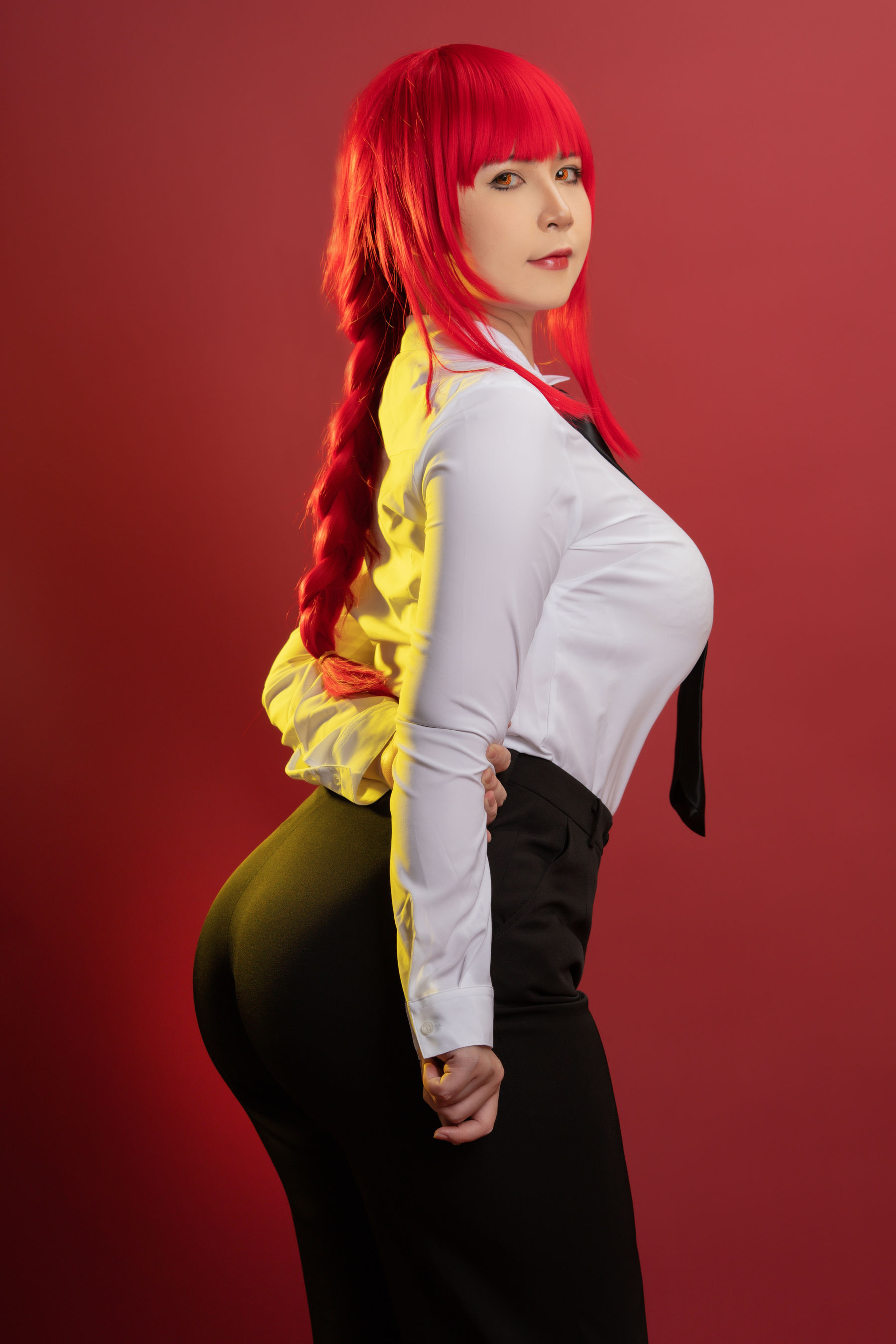 Uy Uy – Makima [18P]