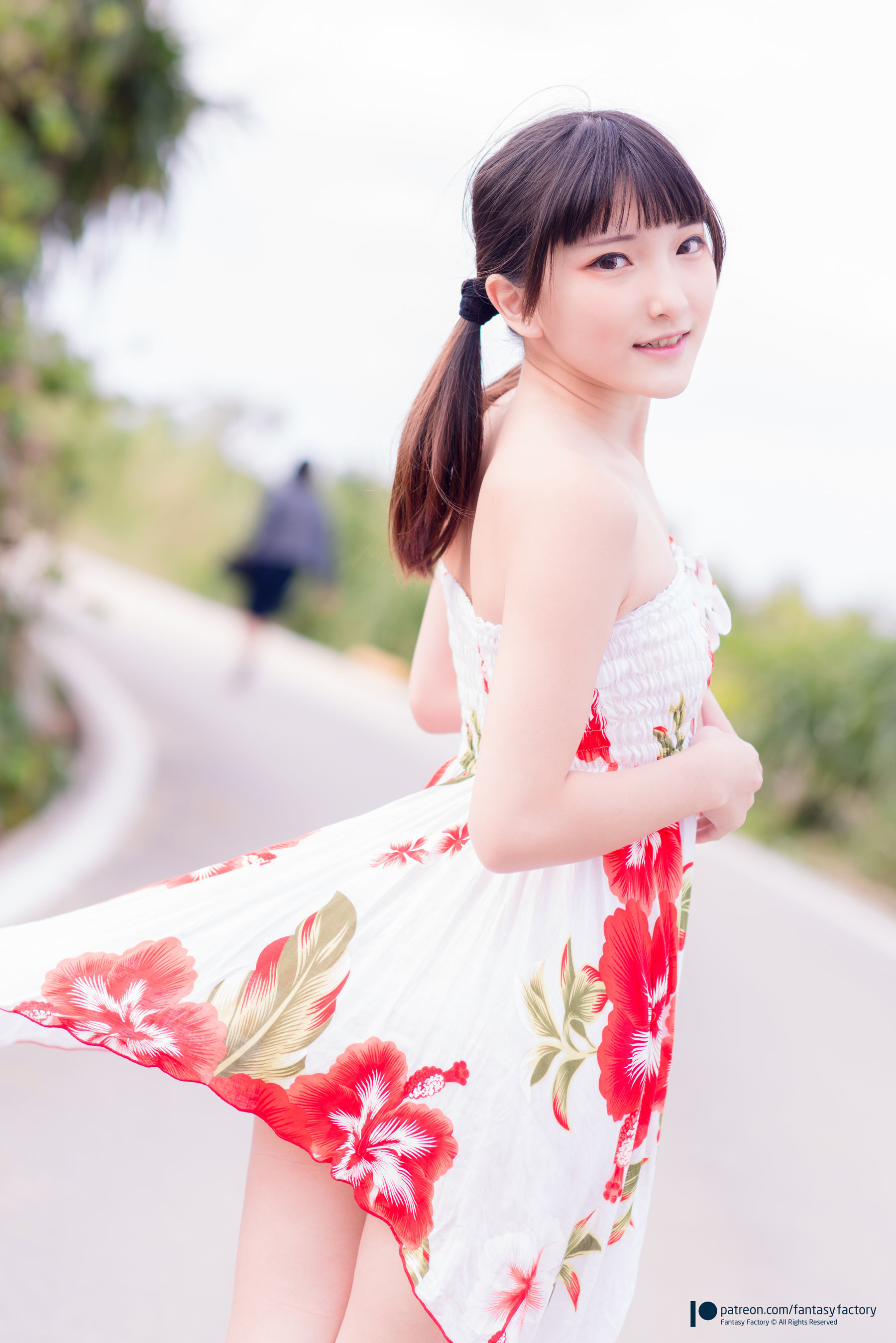 [Fantasy Factory] 小丁Cosplay – 居家 沙滩 浴室 [33P]