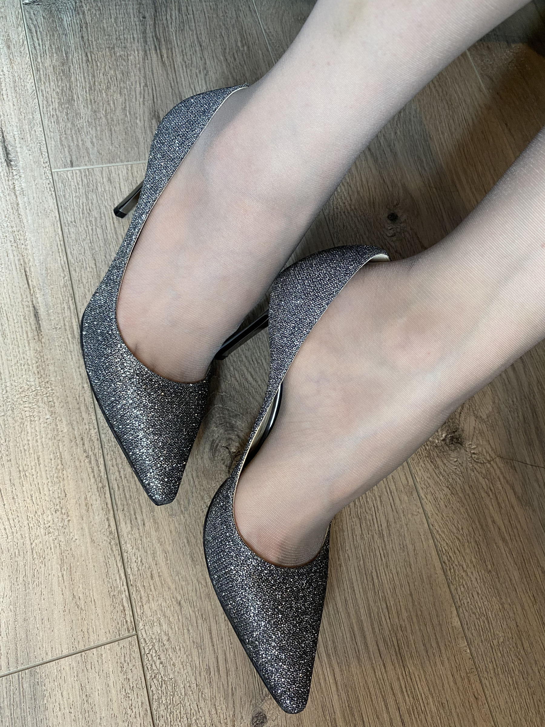 丝足博主麋鹿_Monroe 2020.08.22 丝腿 [29P]