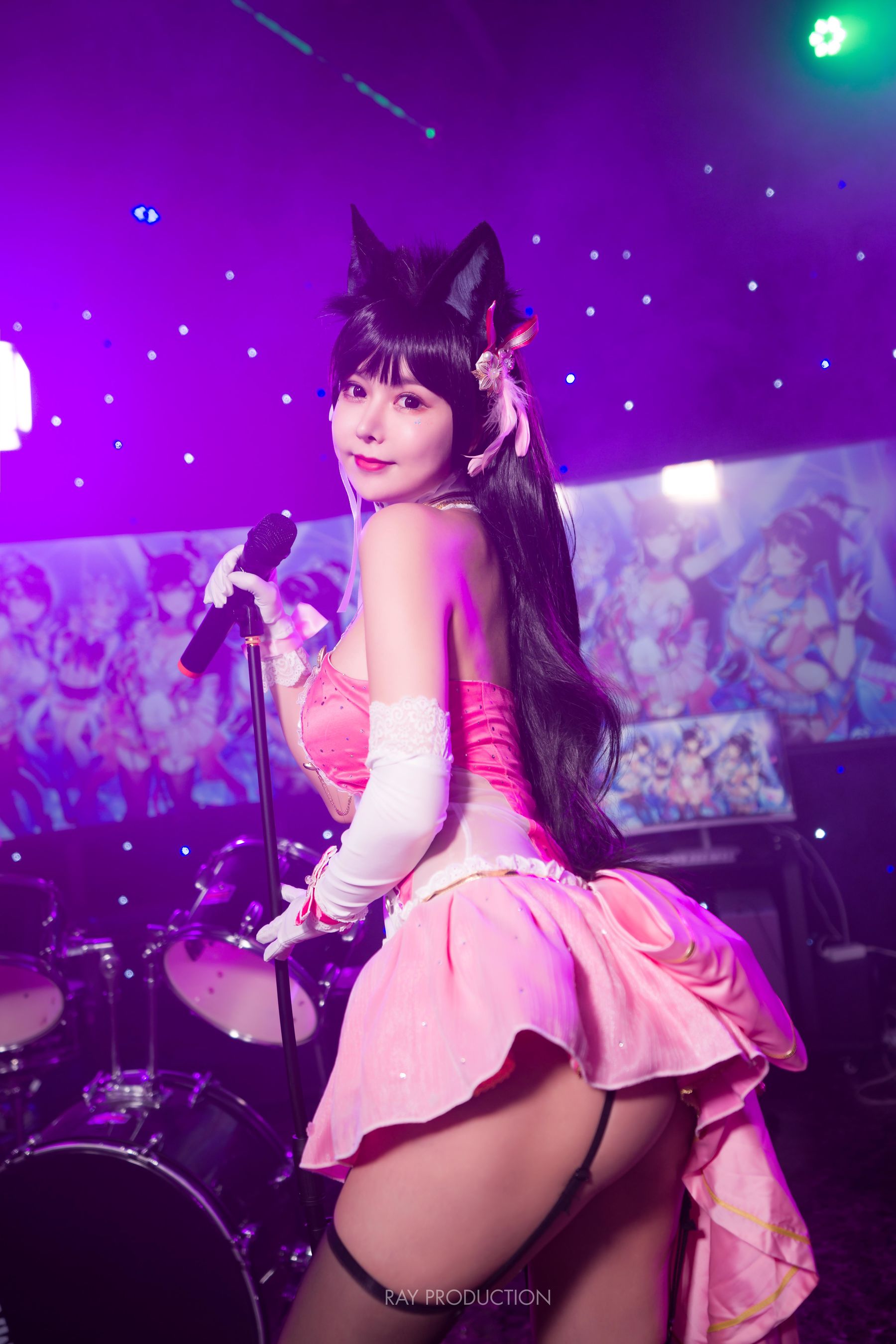 亚马逊鲶鱼 – 爱宕 打歌服 [13P]