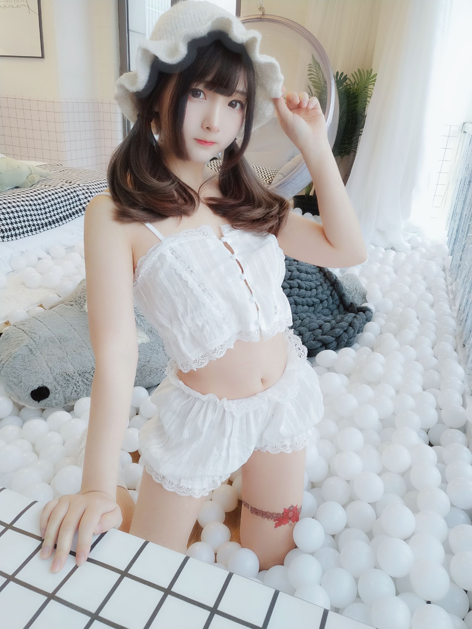 [Cosplay写真] 二次元美女古川kagura – 少女睡衣 [16P]